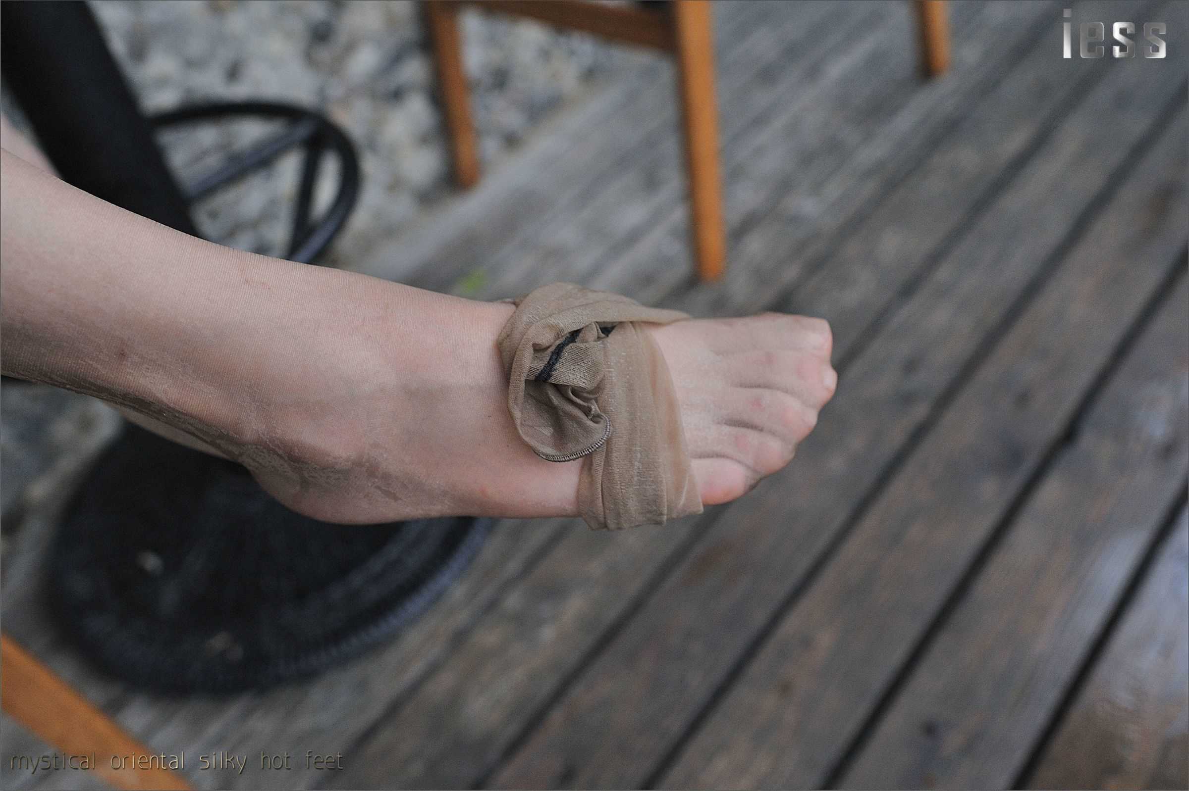 China Beauty Legs and feet 128