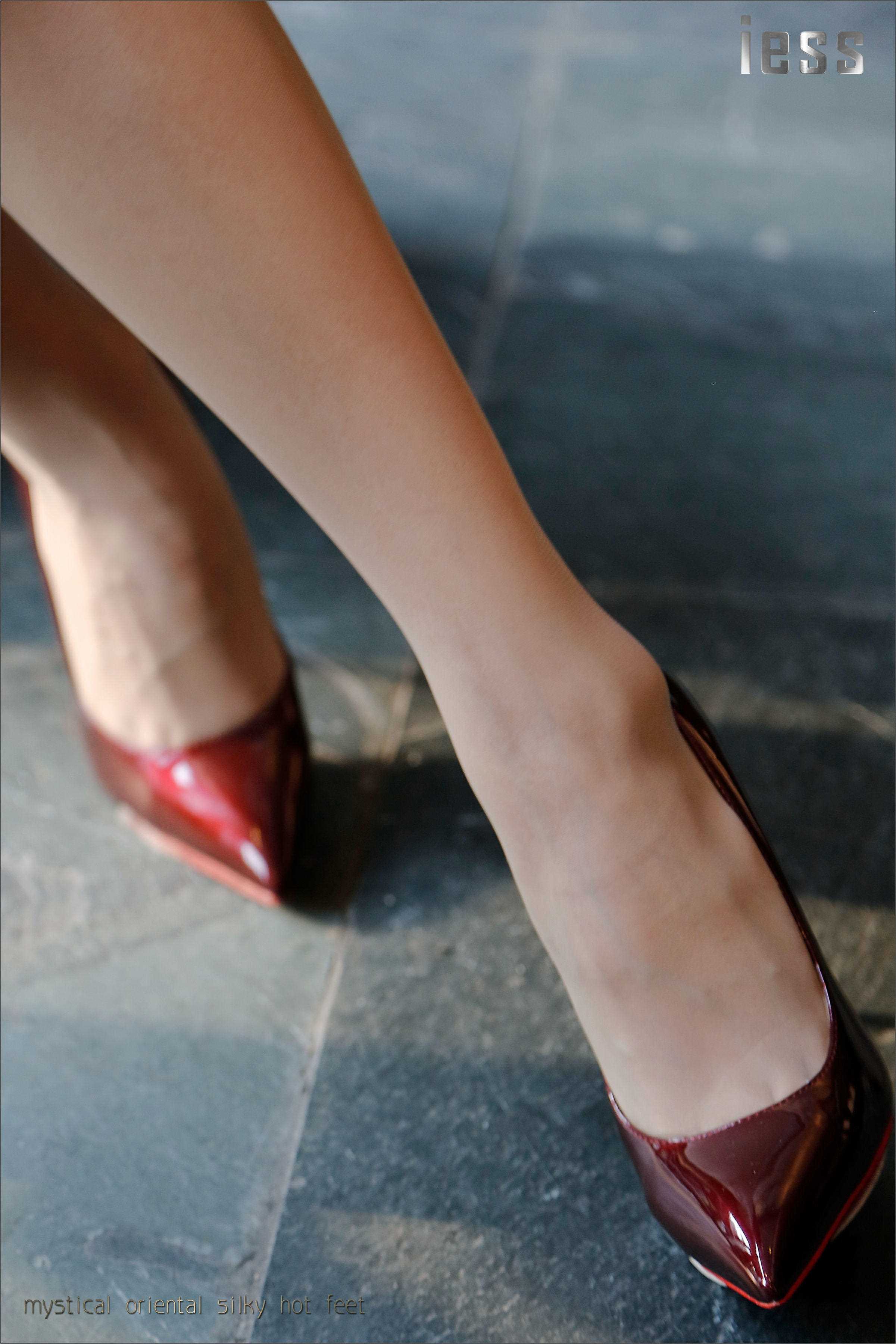 China Beauty Legs and feet 129