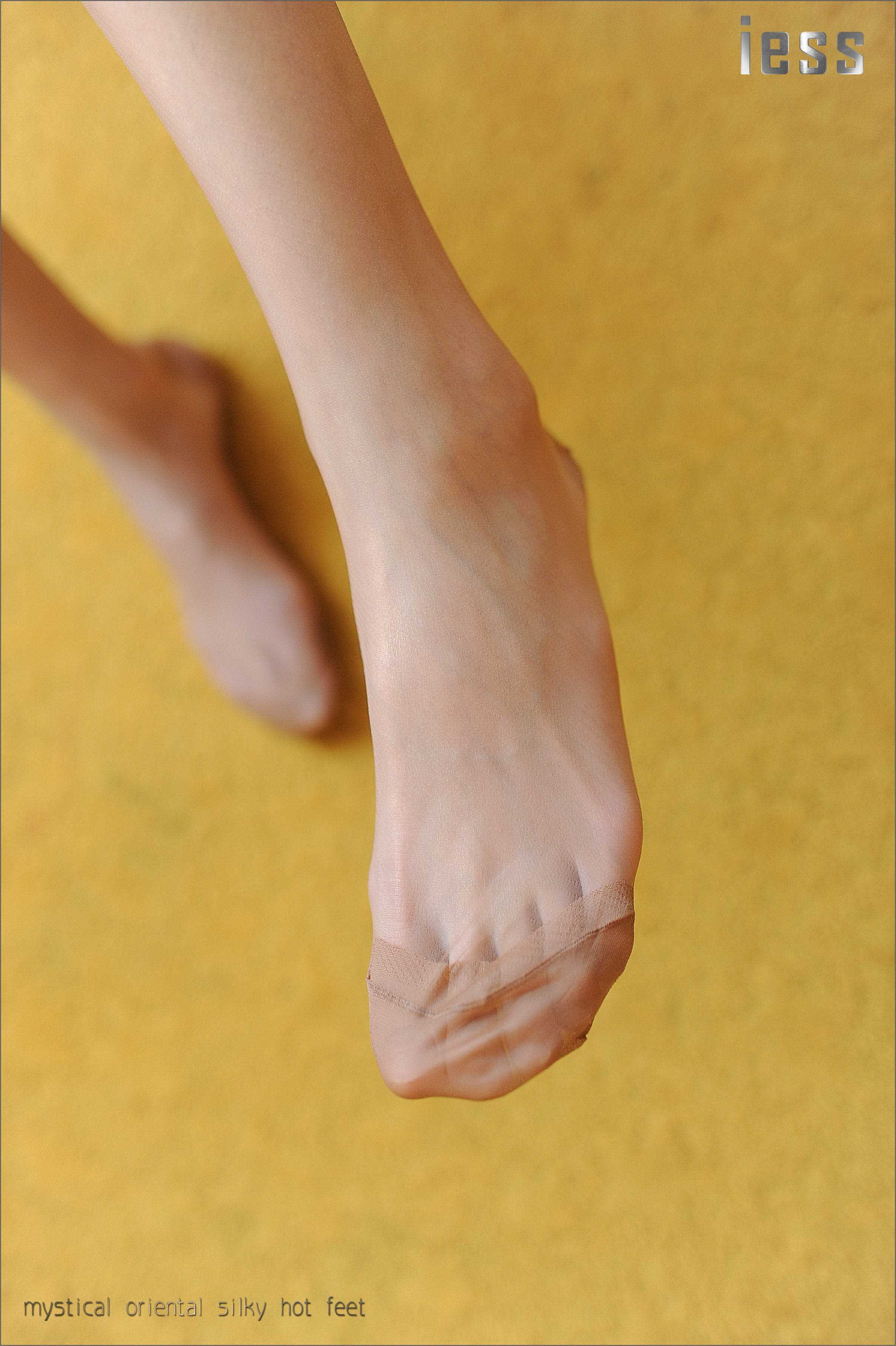 China Beauty Legs and feet 130