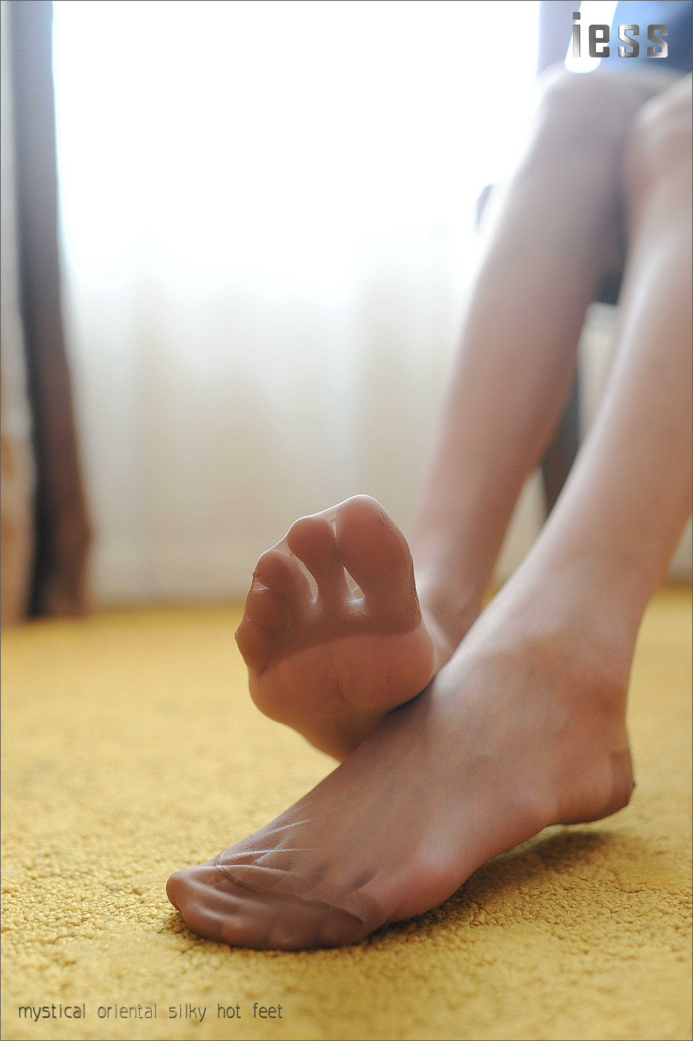 China Beauty Legs and feet 130