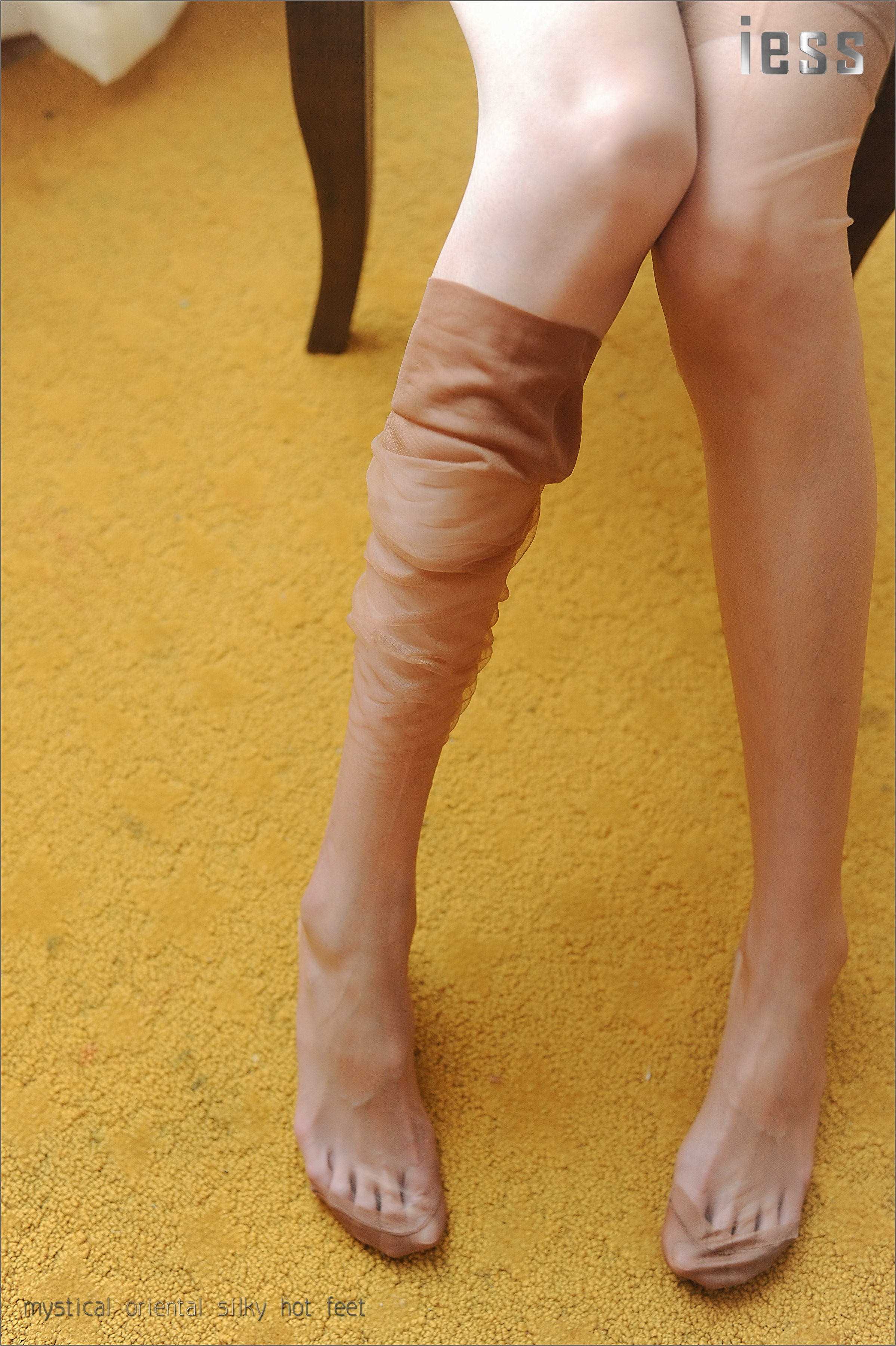 China Beauty Legs and feet 130