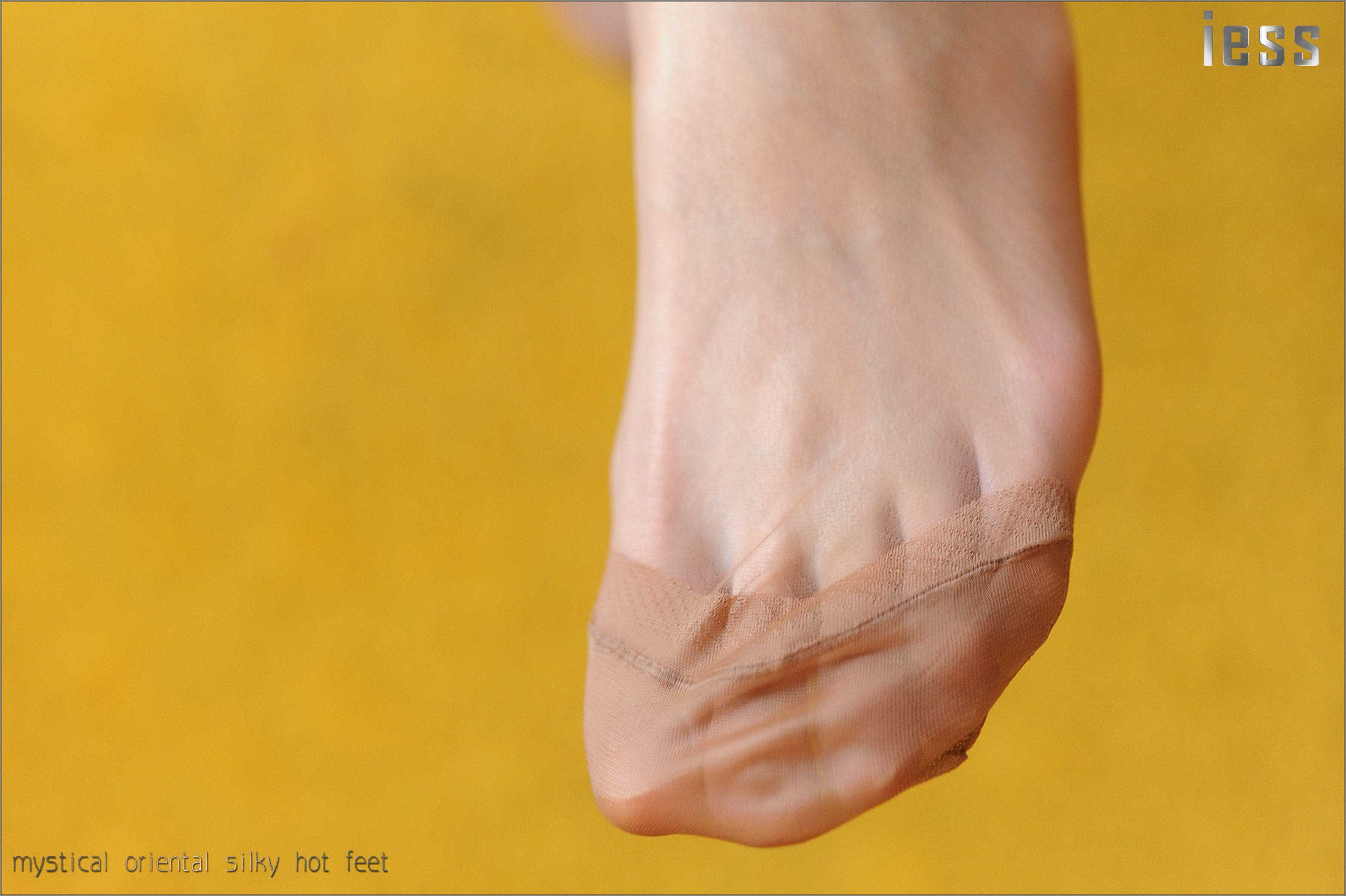 China Beauty Legs and feet 130