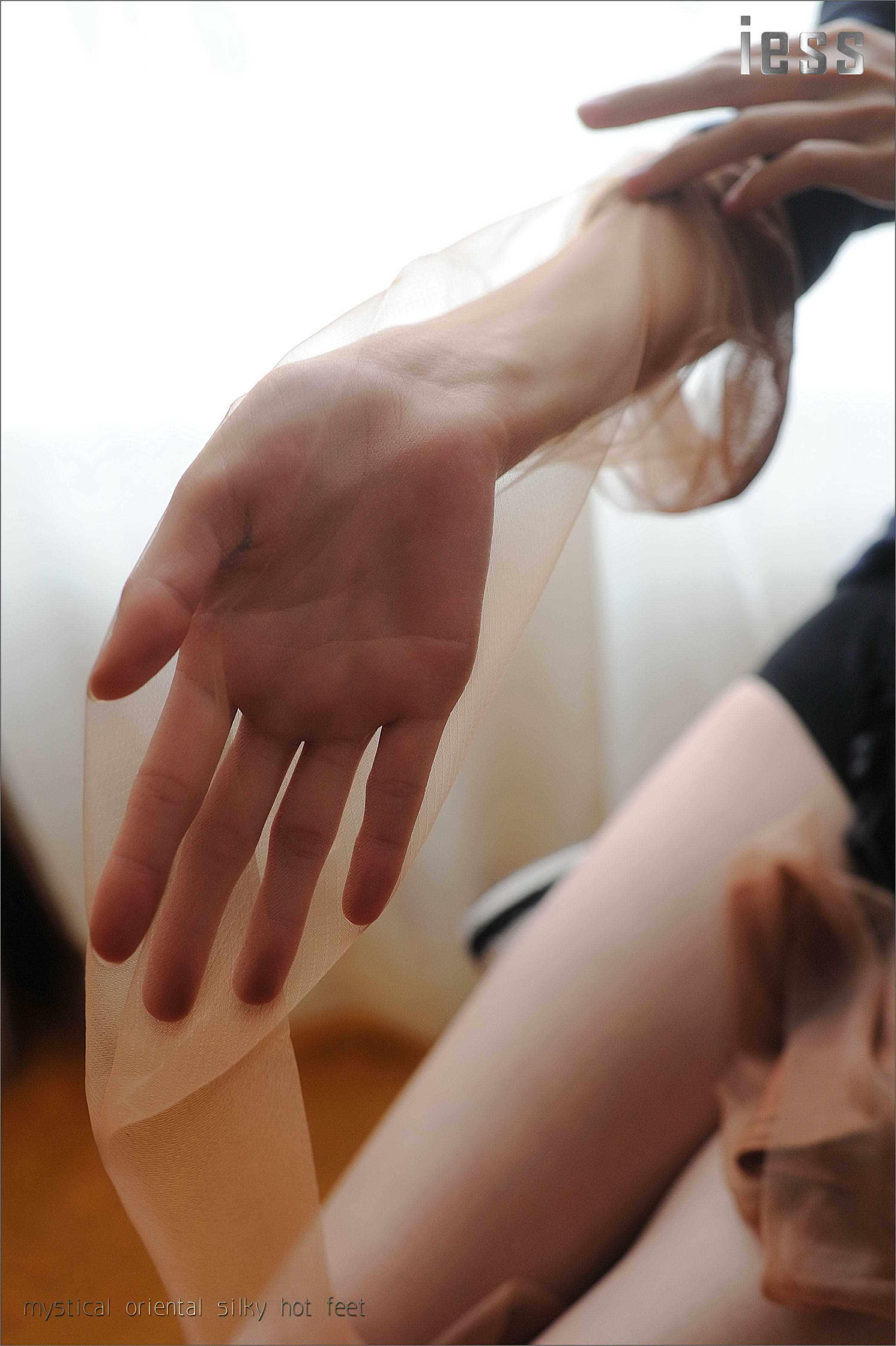 China Beauty Legs and feet 130