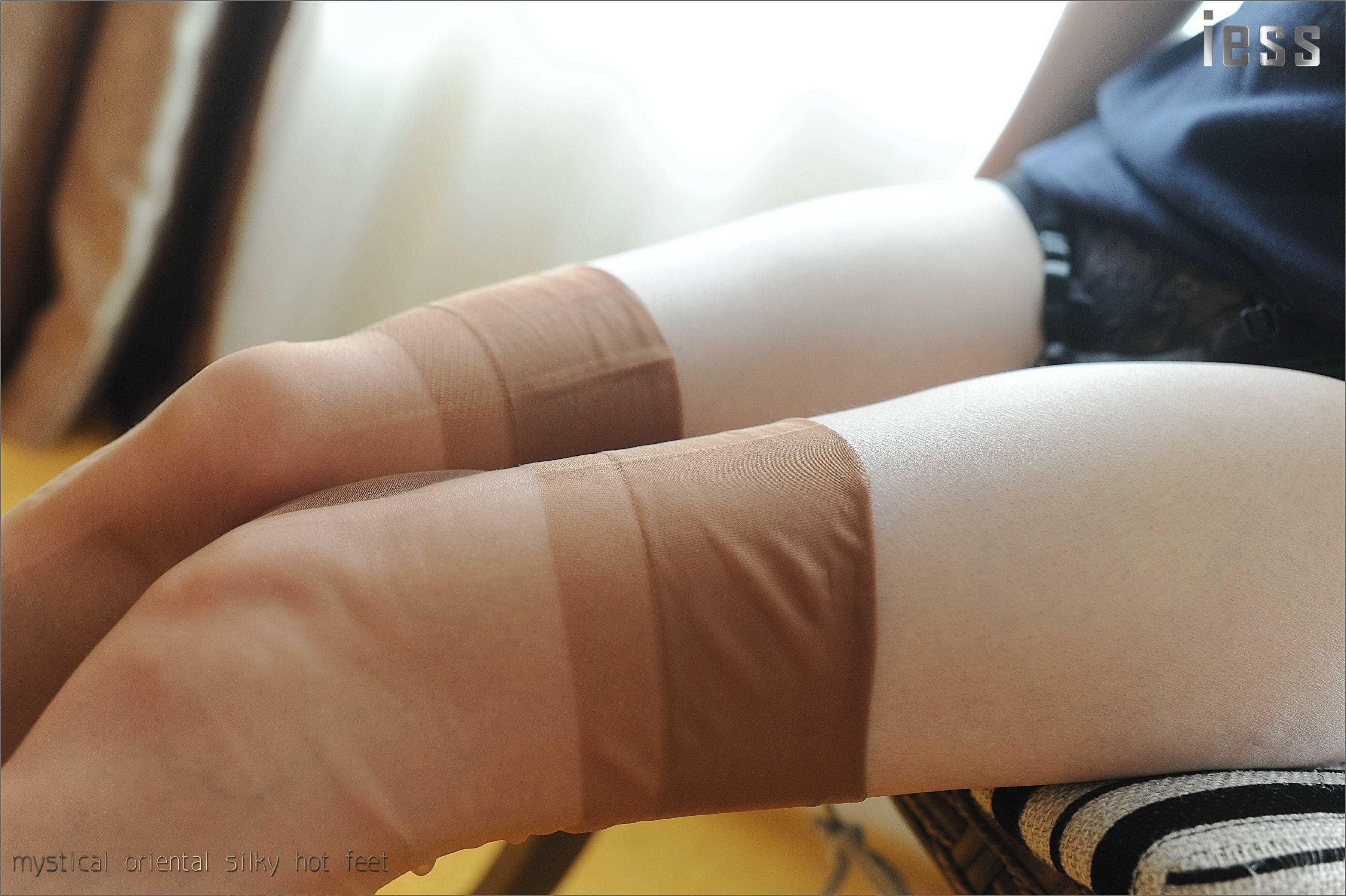 China Beauty Legs and feet 130