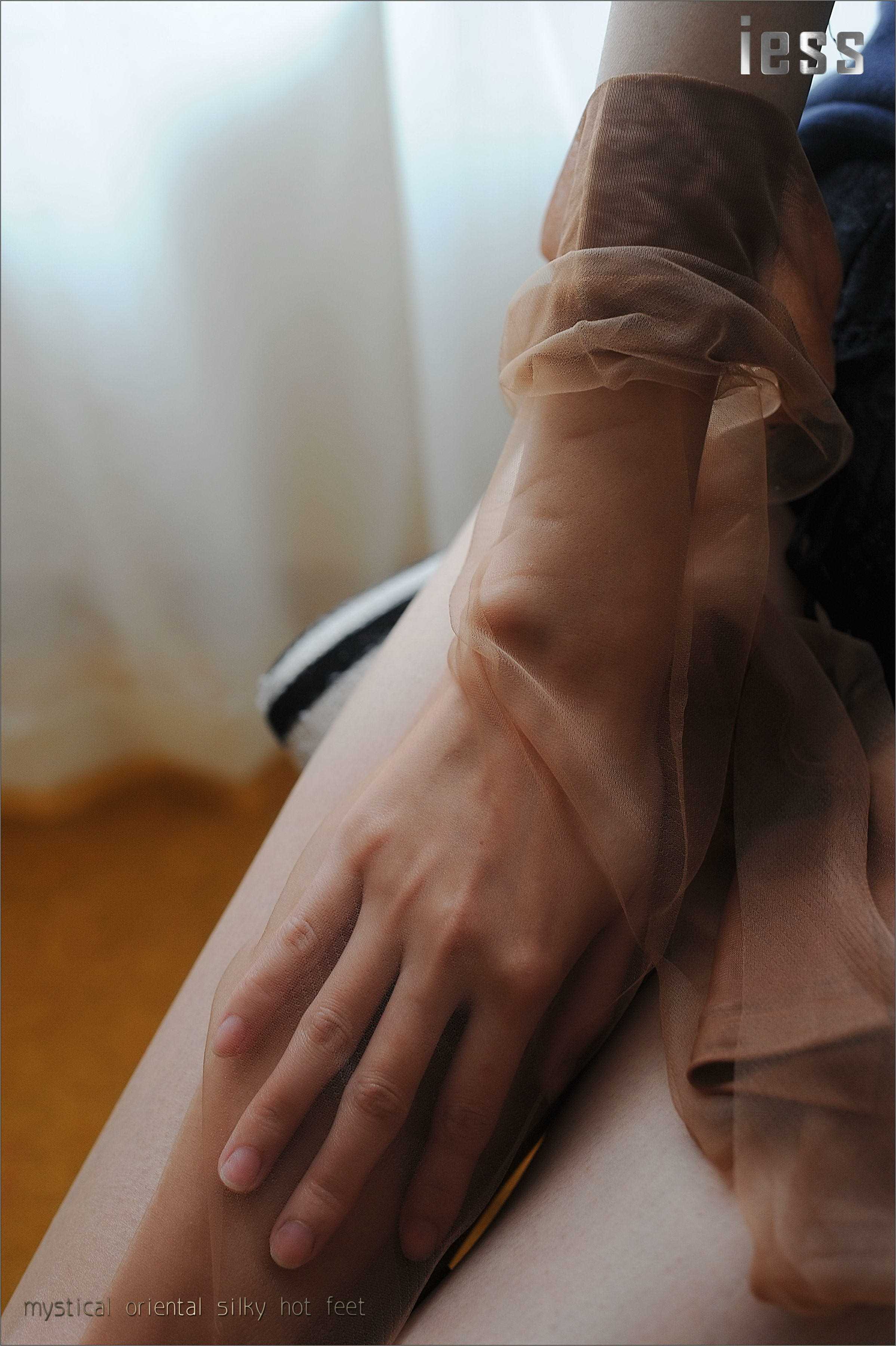 China Beauty Legs and feet 130