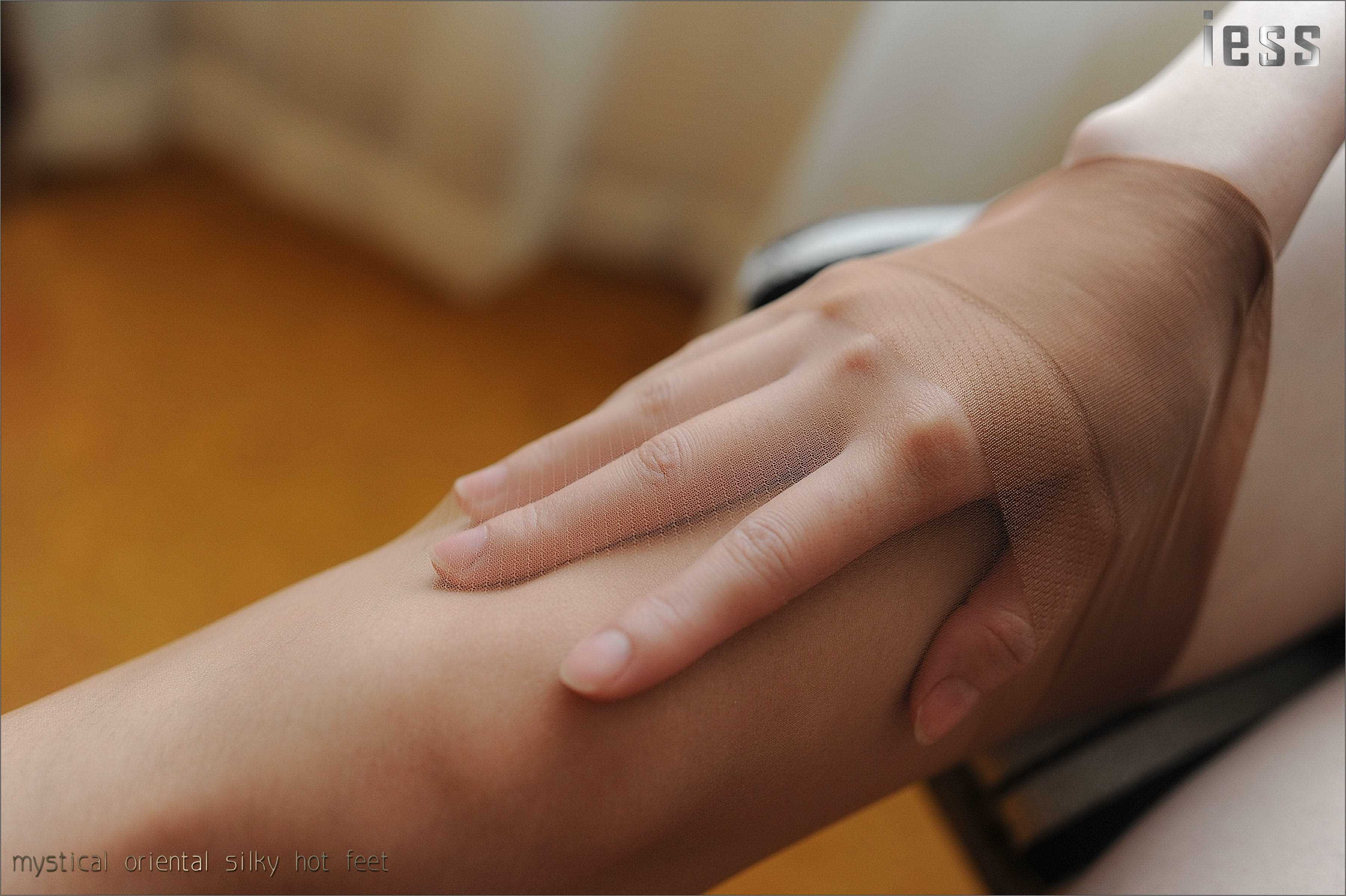 China Beauty Legs and feet 130