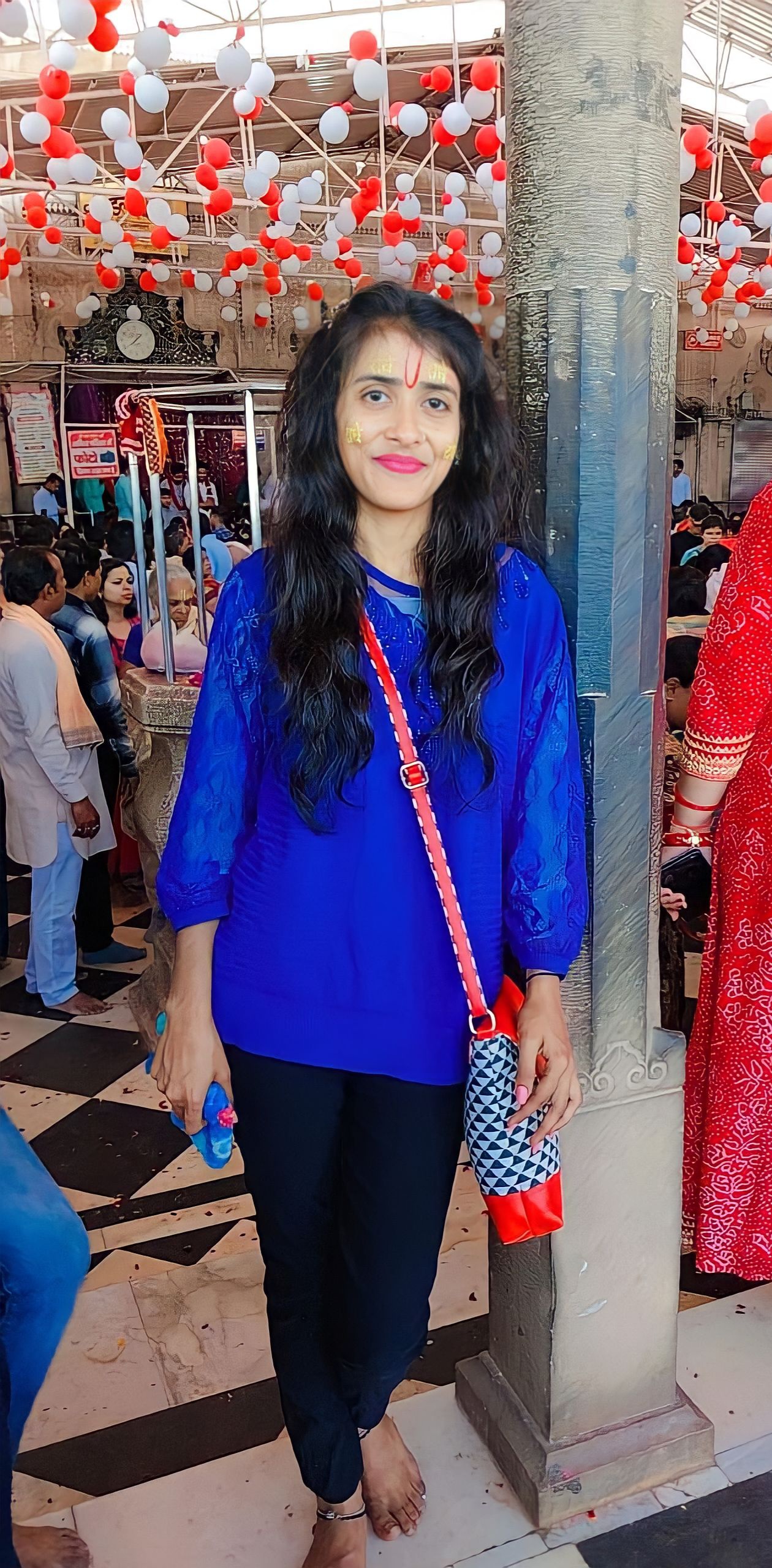 Varsha staiya sexy hot looks lips pic