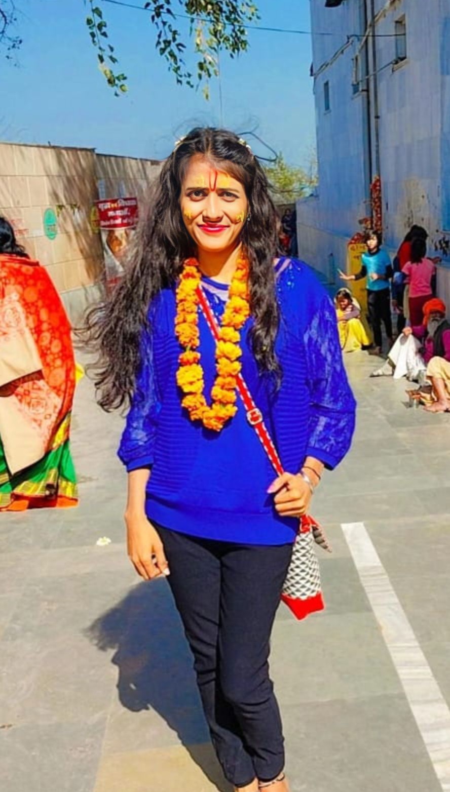 Varsha staiya sexy hot looks lips pic