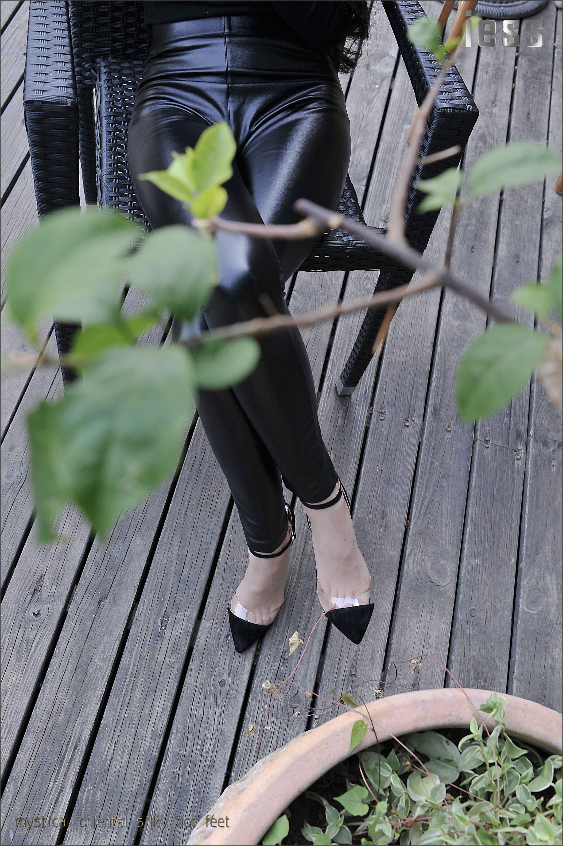 China Beauty Legs and feet 136