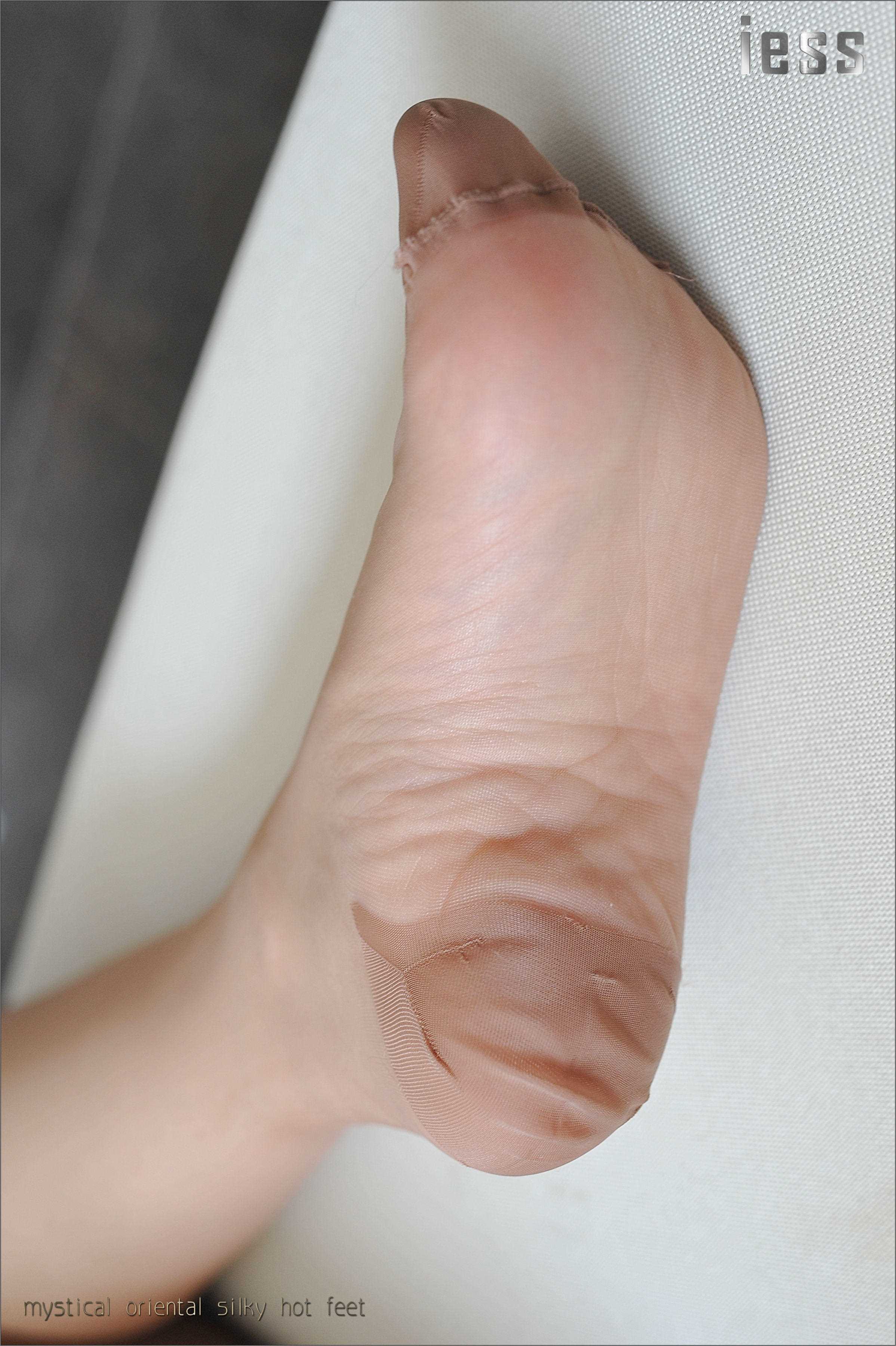 China Beauty Legs and feet 137