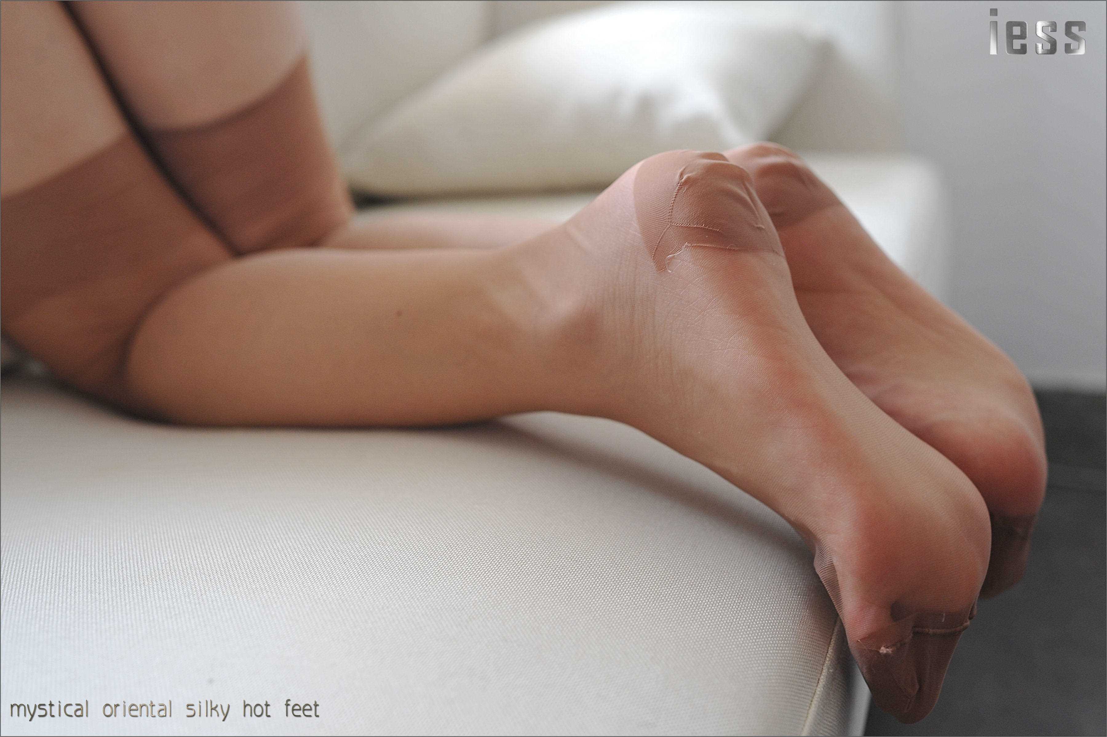 China Beauty Legs and feet 137