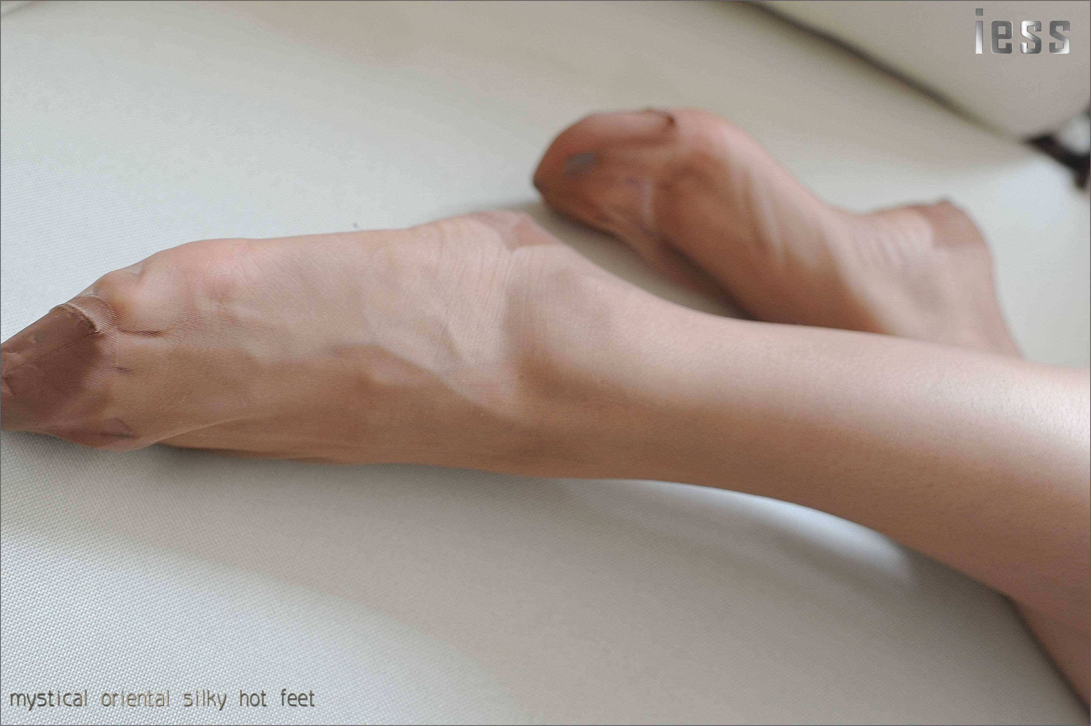 China Beauty Legs and feet 137