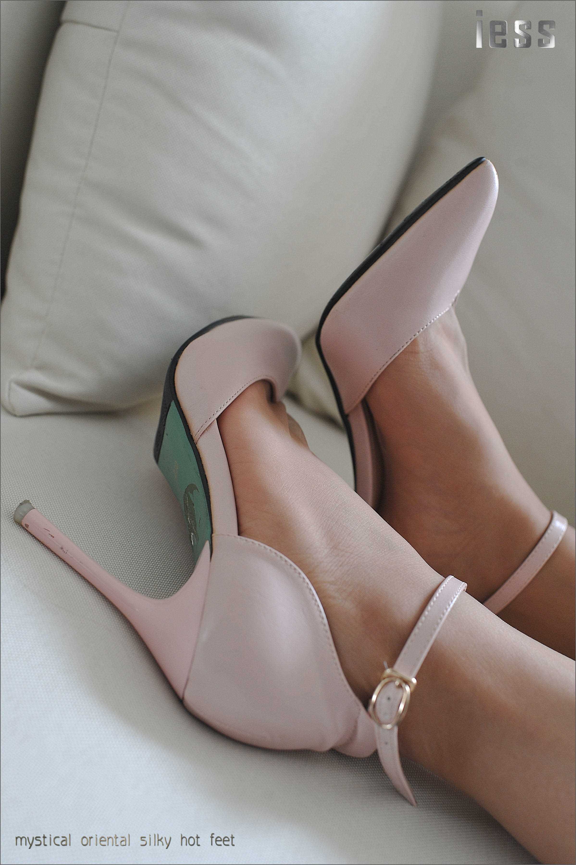 China Beauty Legs and feet 137