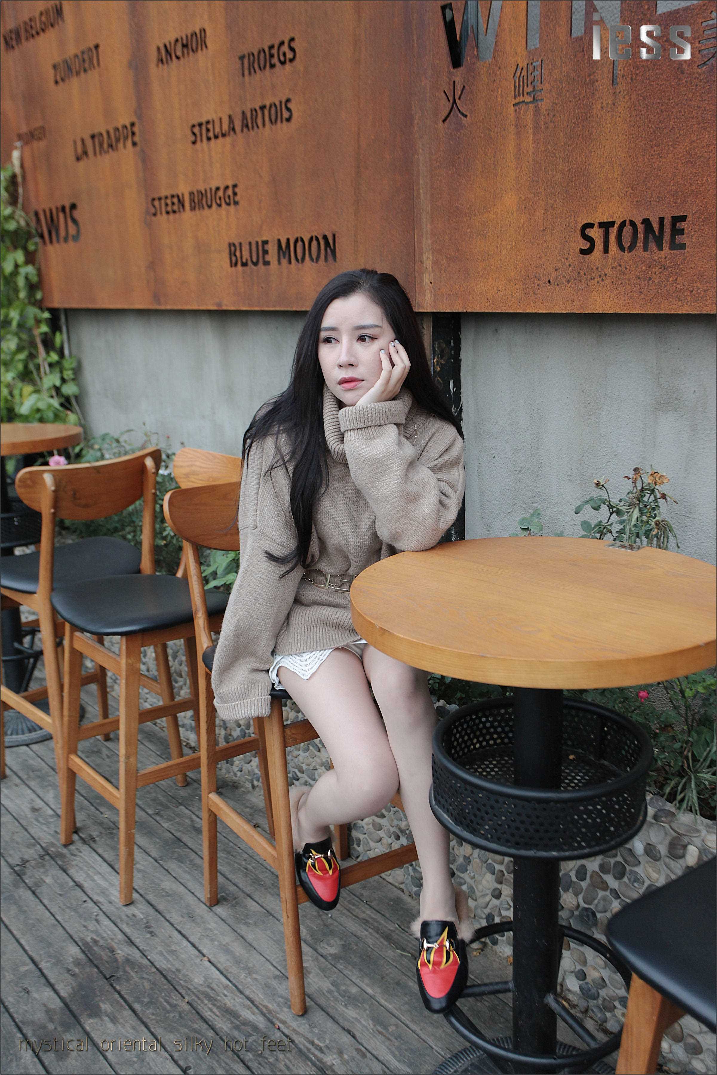 China Beauty Legs and feet 138