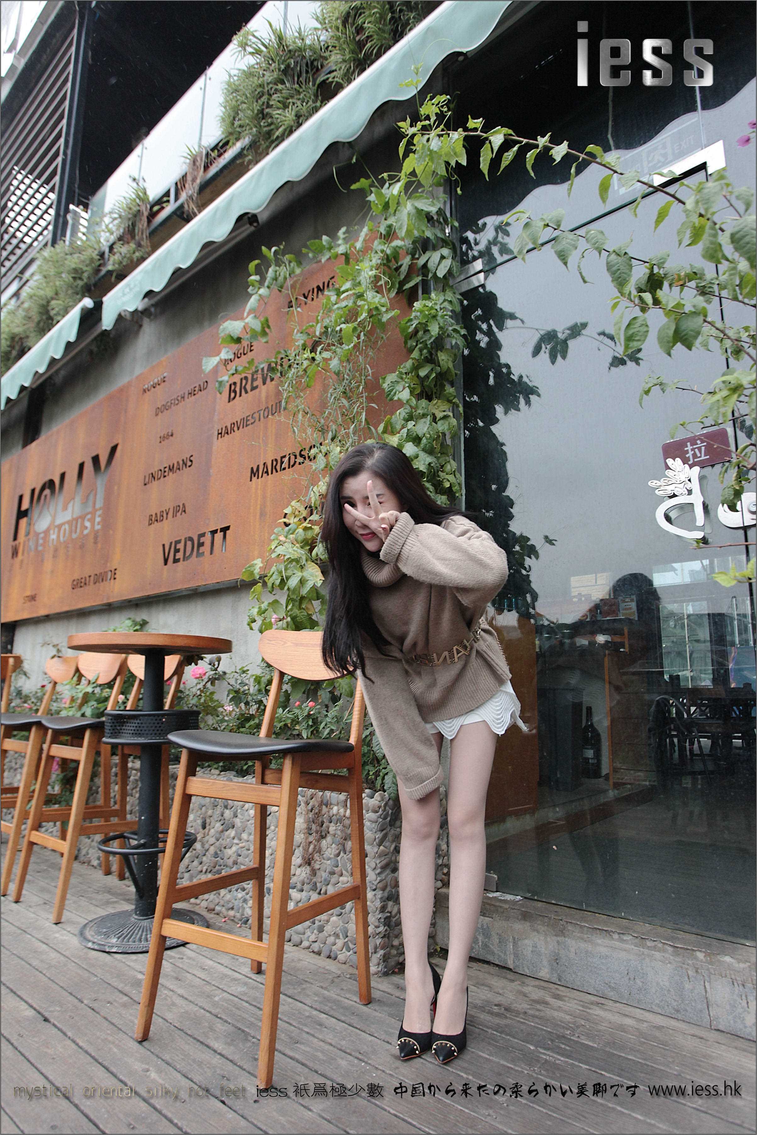 China Beauty Legs and feet 142