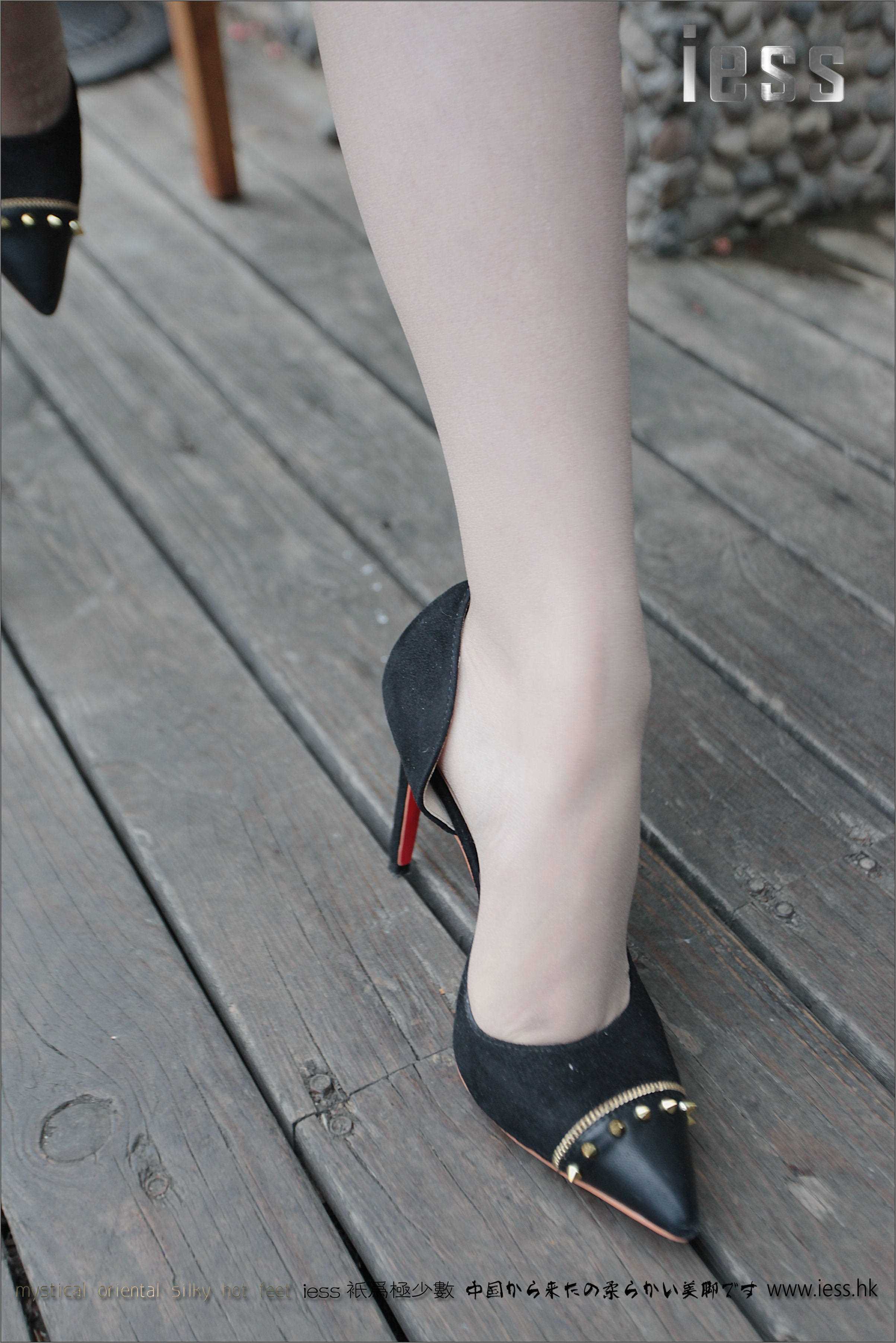 China Beauty Legs and feet 142