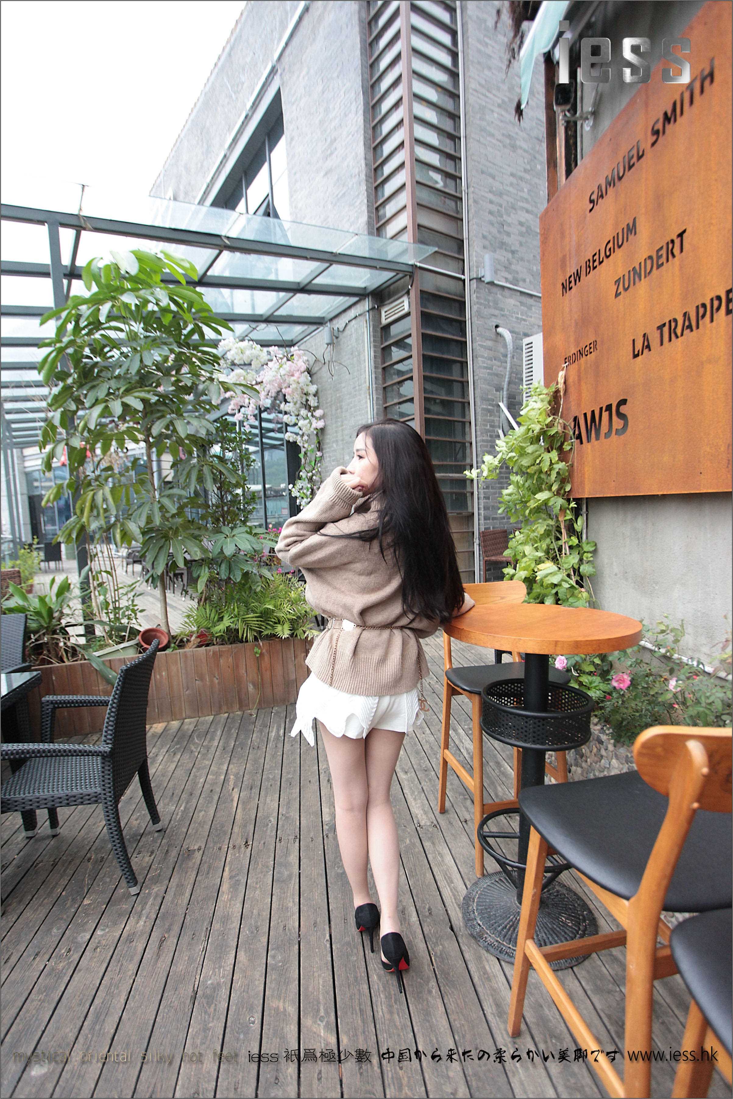 China Beauty Legs and feet 142