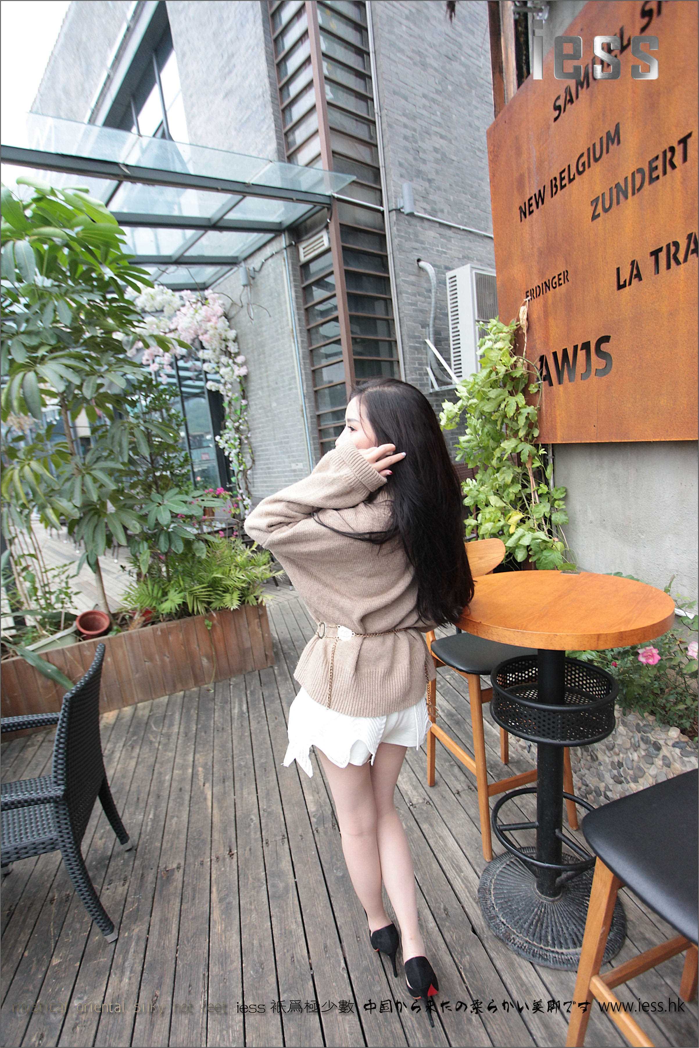 China Beauty Legs and feet 142