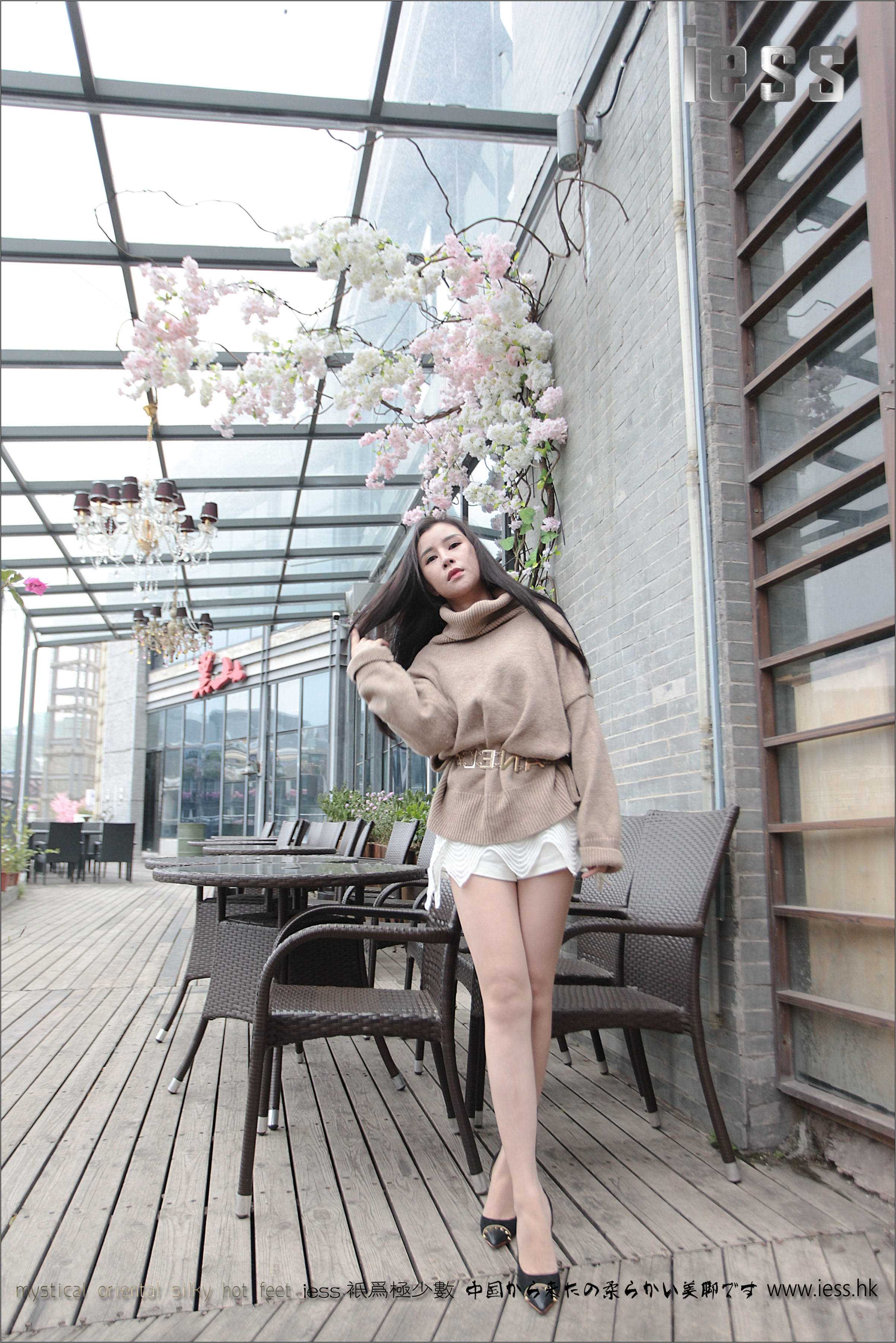 China Beauty Legs and feet 142