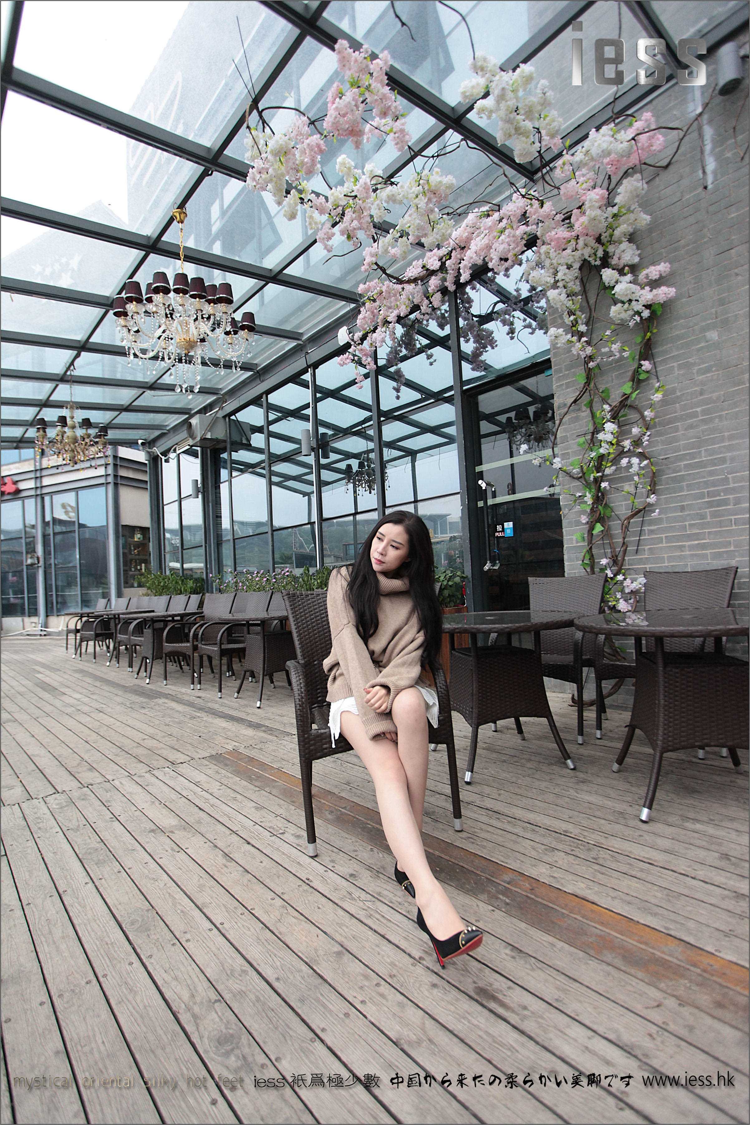 China Beauty Legs and feet 142