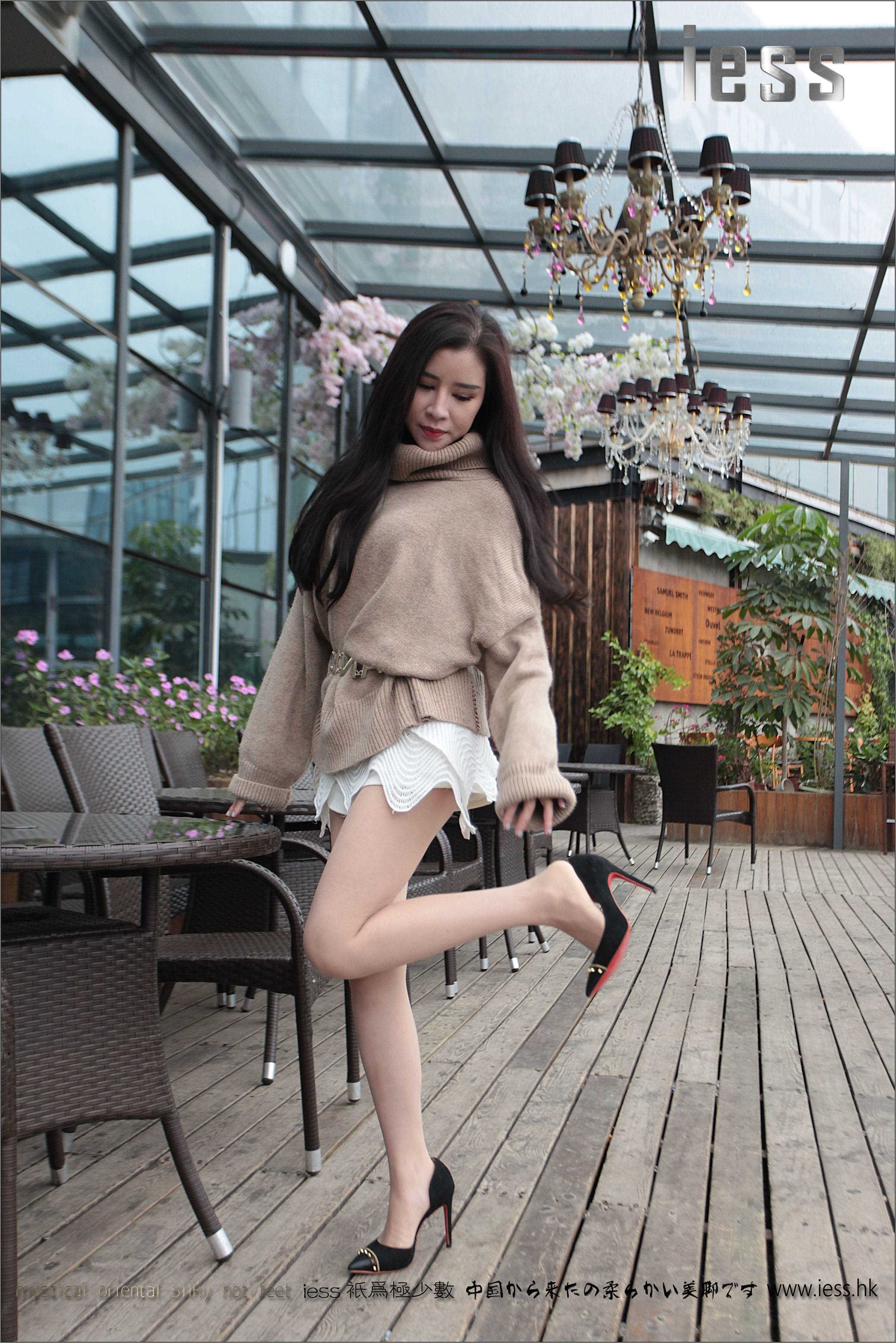 China Beauty Legs and feet 142