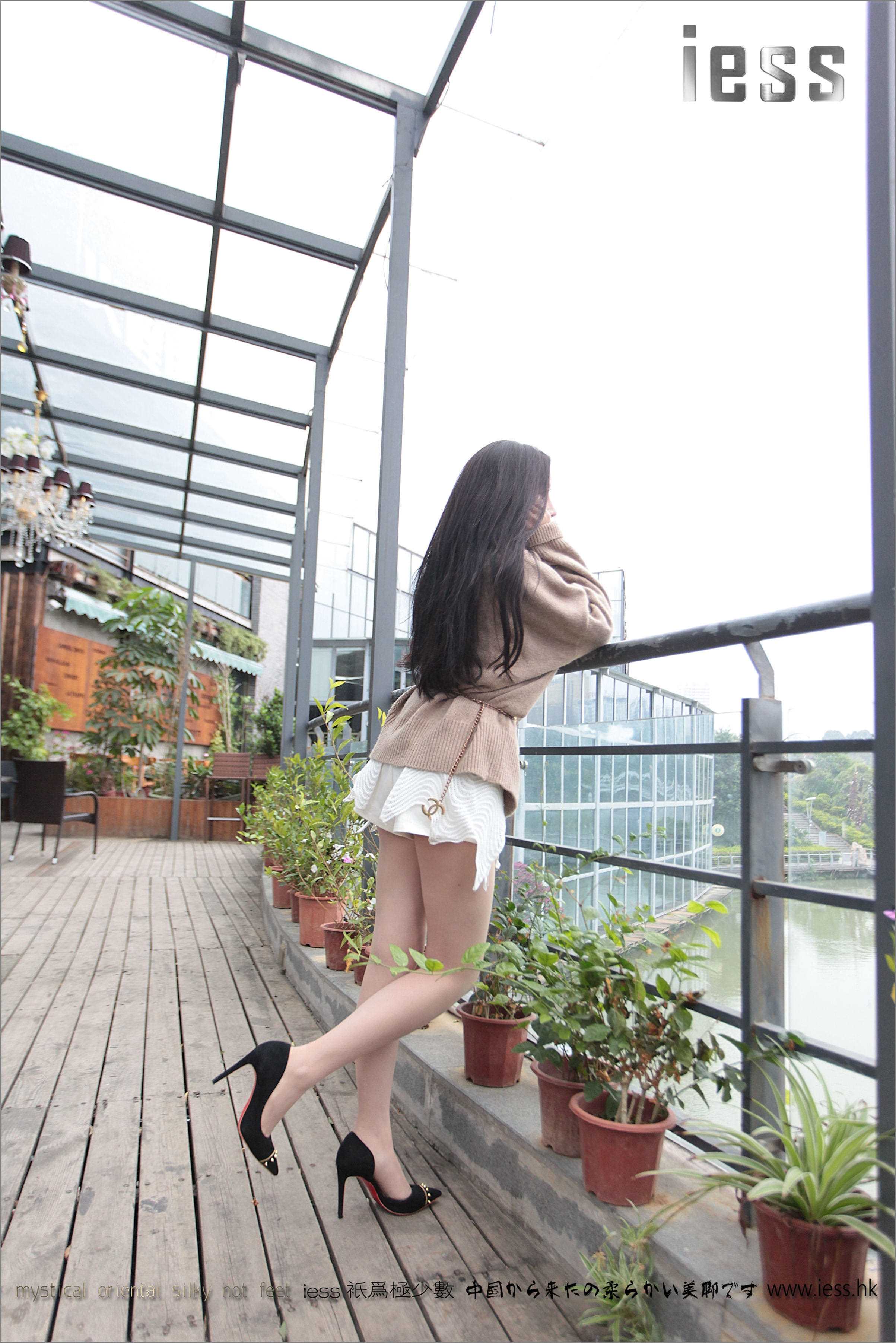 China Beauty Legs and feet 142