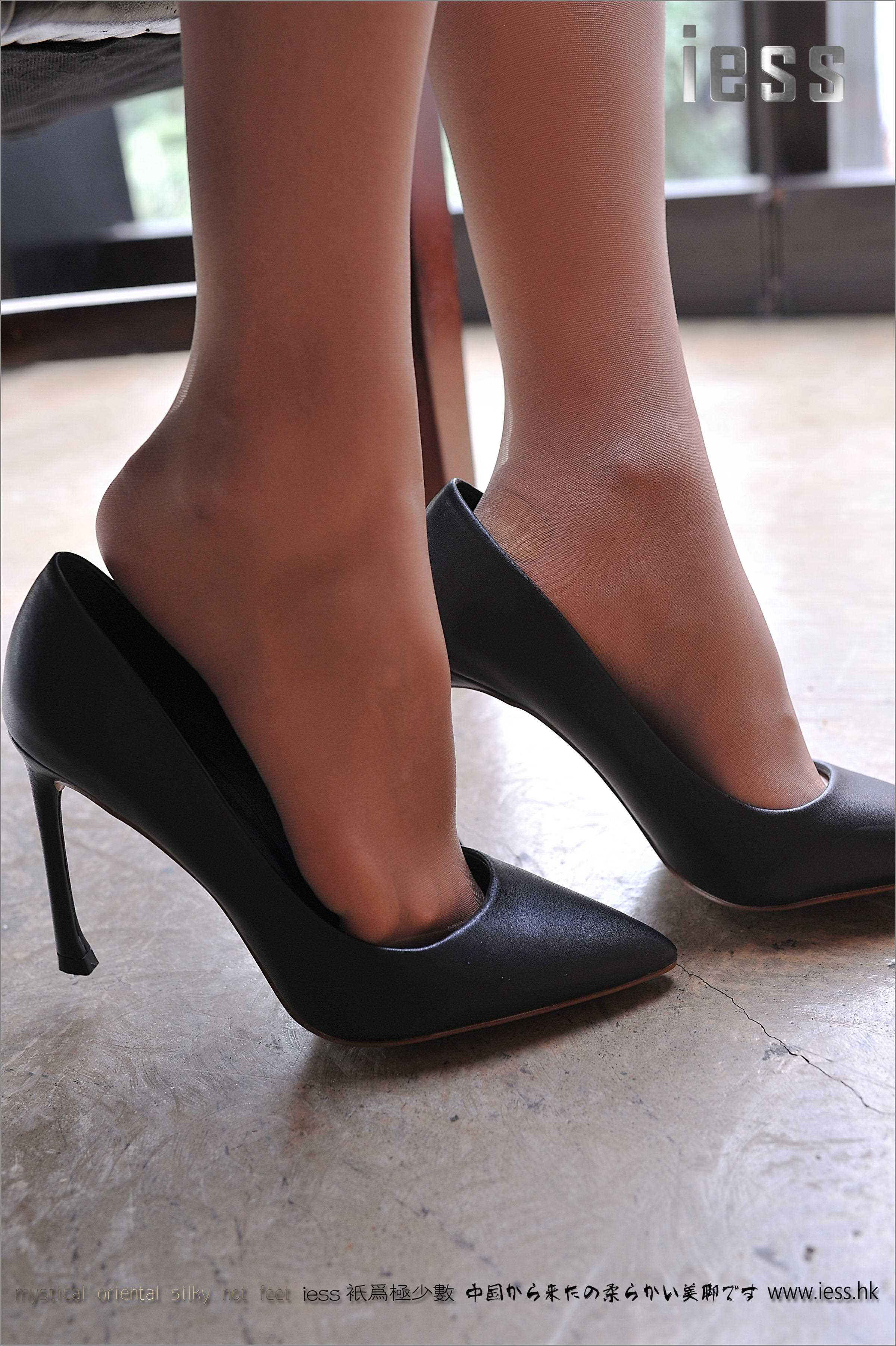 China Beauty Legs and feet 145