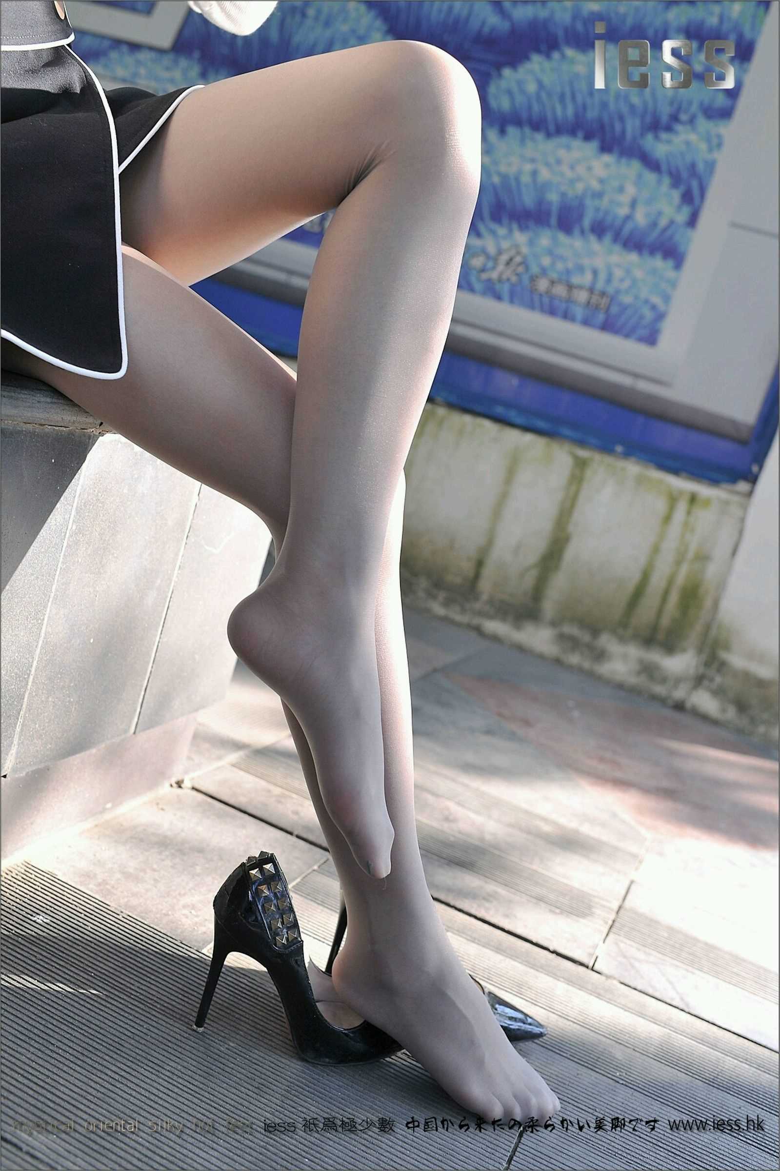 China Beauty Legs and feet 148