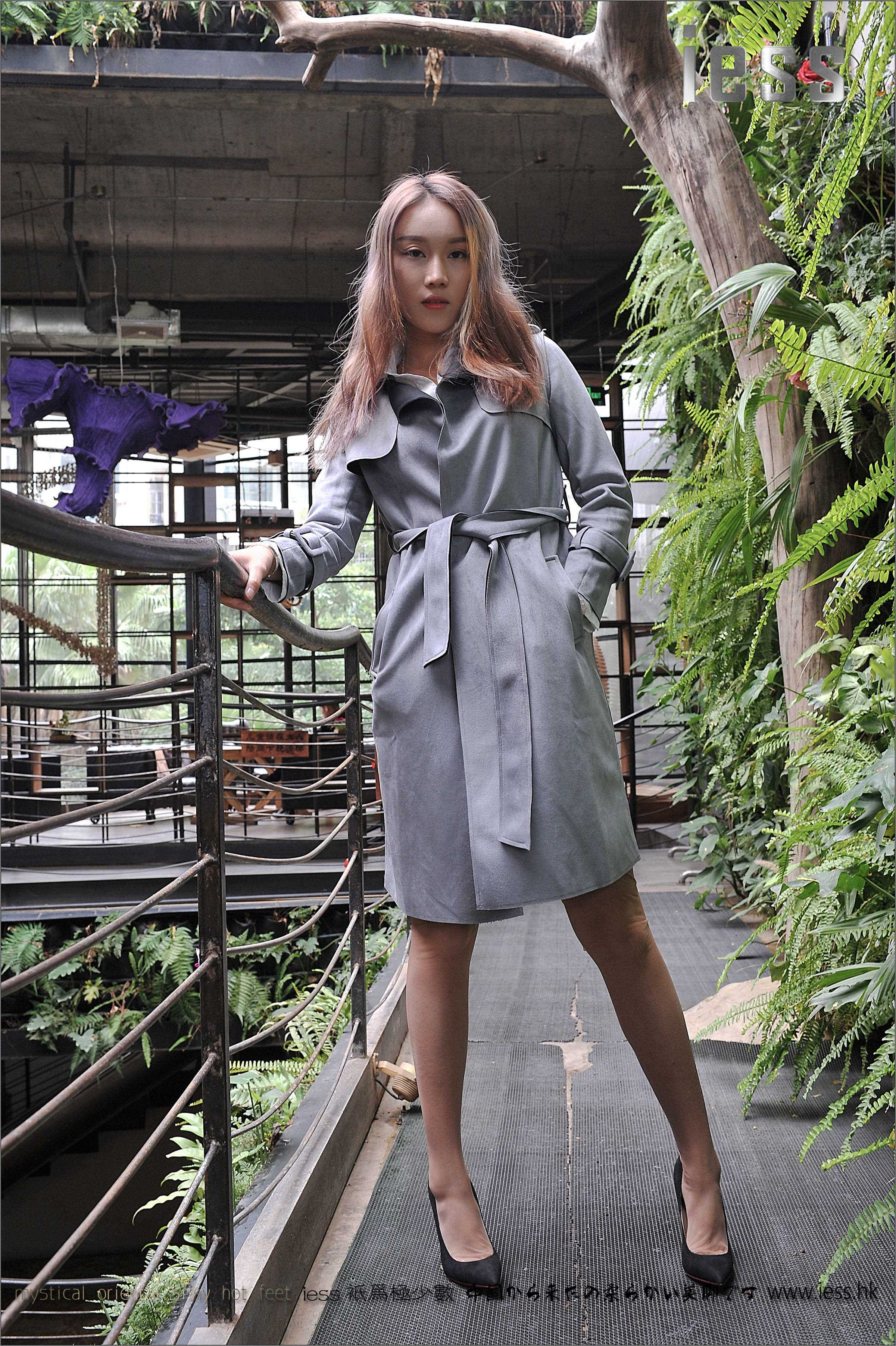 China Beauty Legs and feet 151