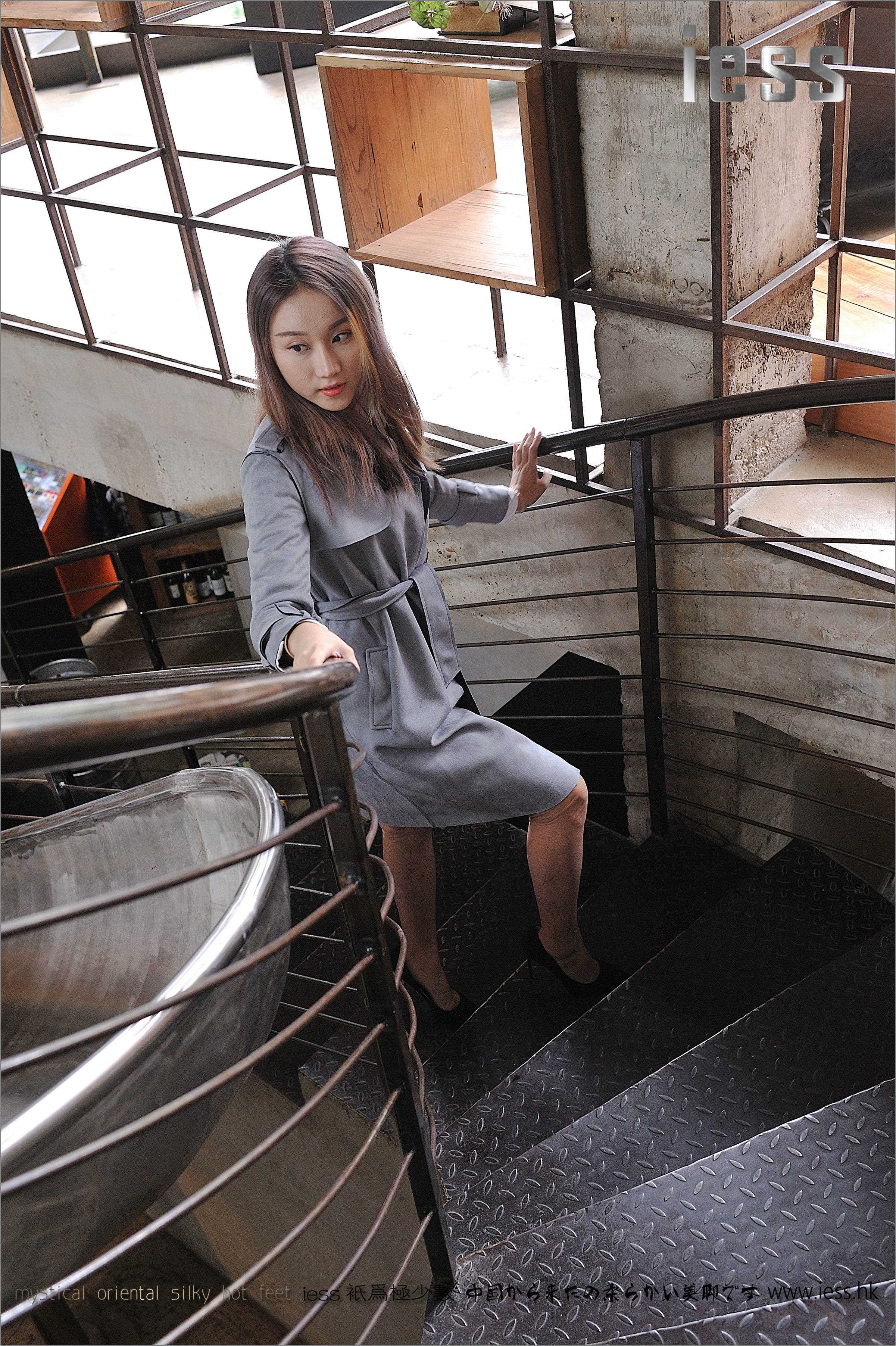 China Beauty Legs and feet 151