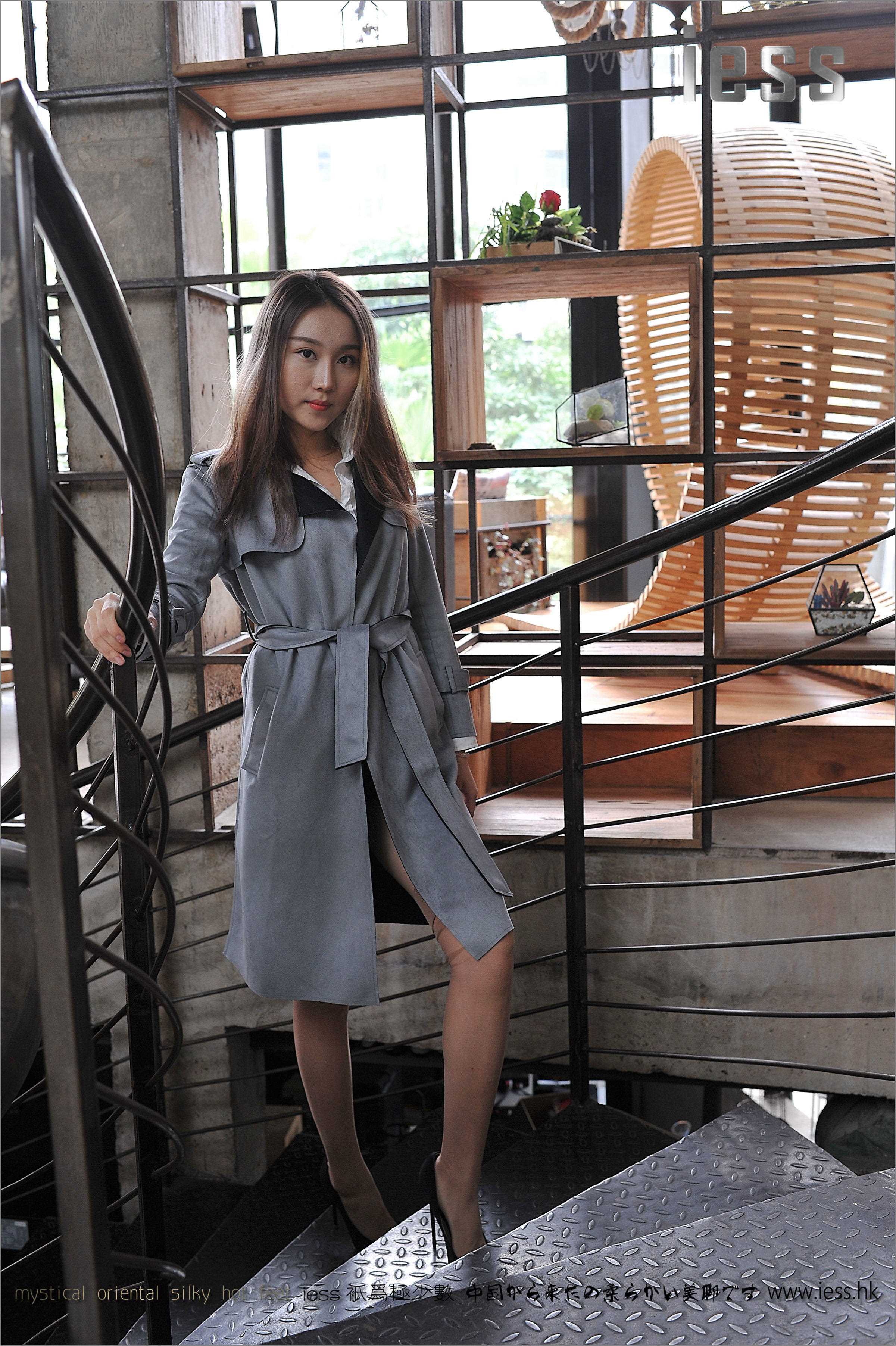 China Beauty Legs and feet 151