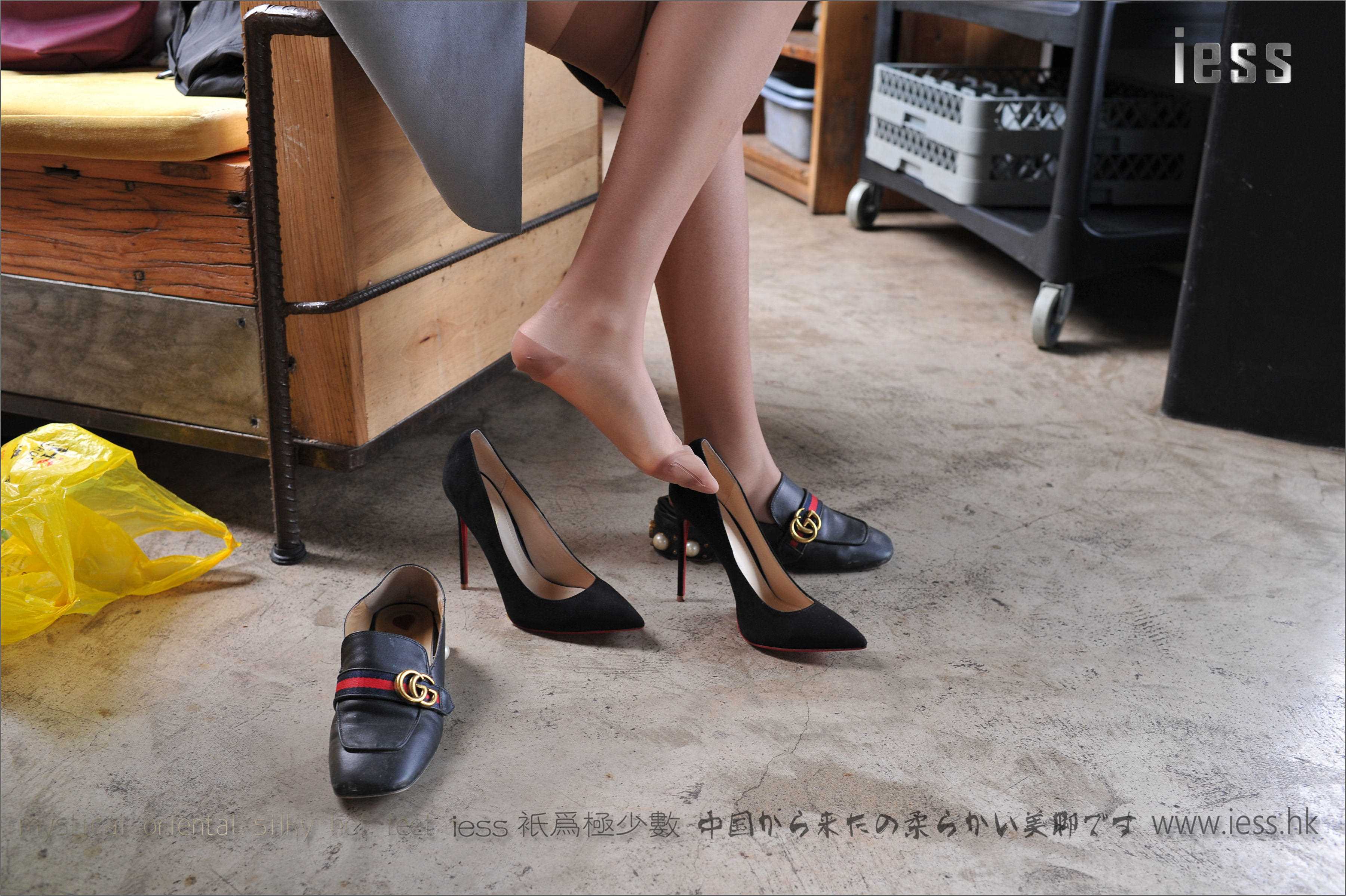 China Beauty Legs and feet 152