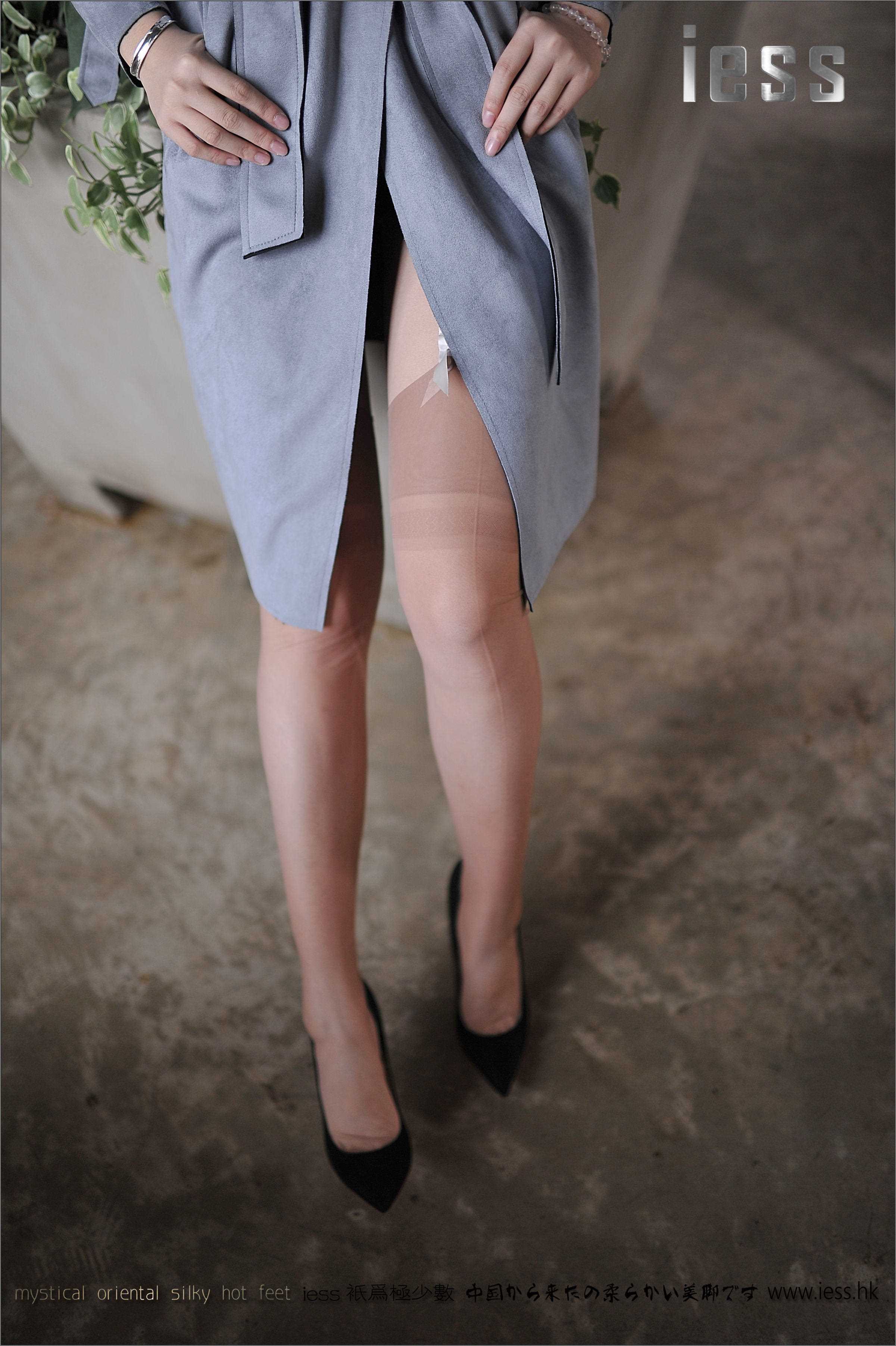 China Beauty Legs and feet 152