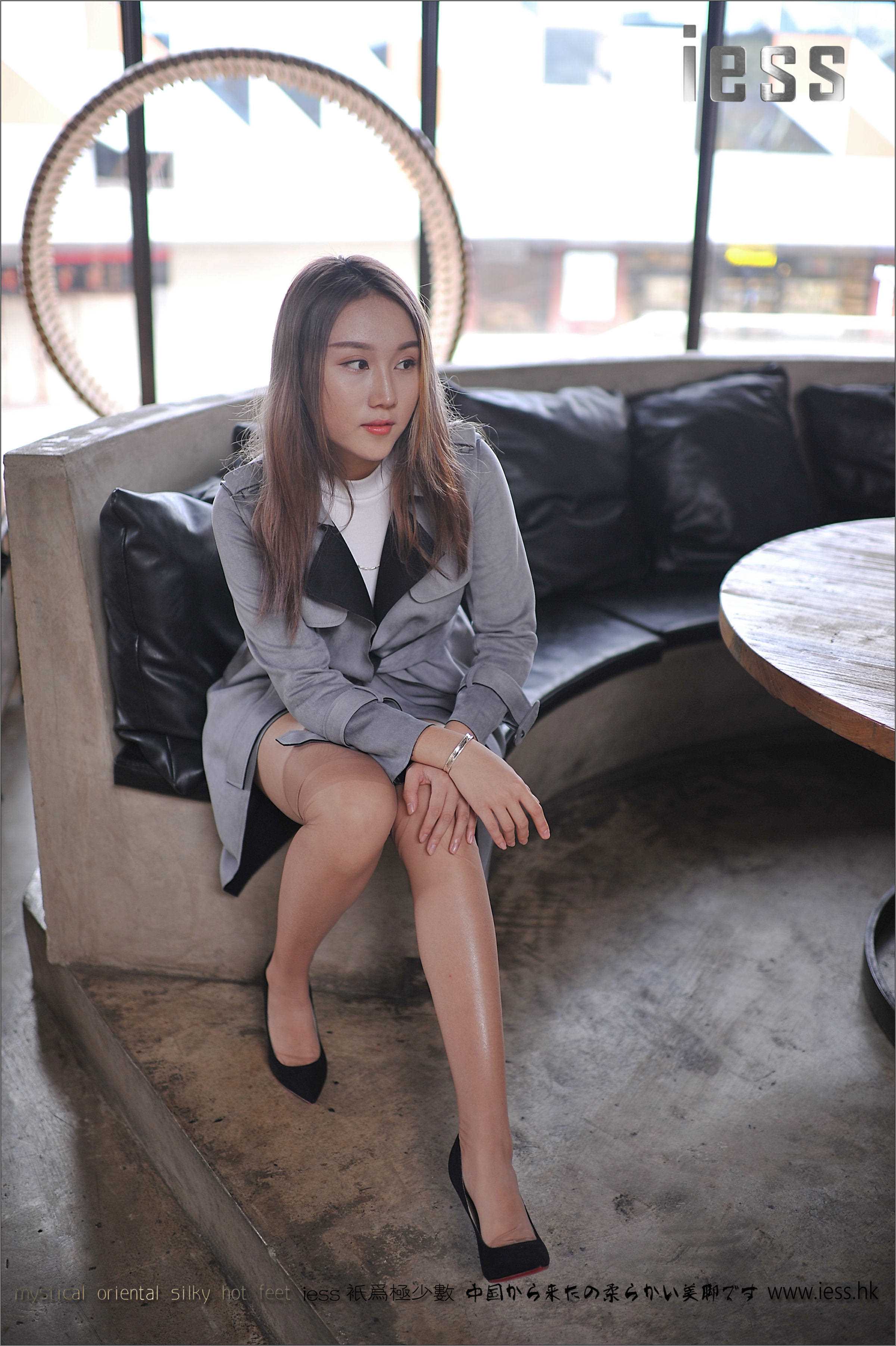 China Beauty Legs and feet 152