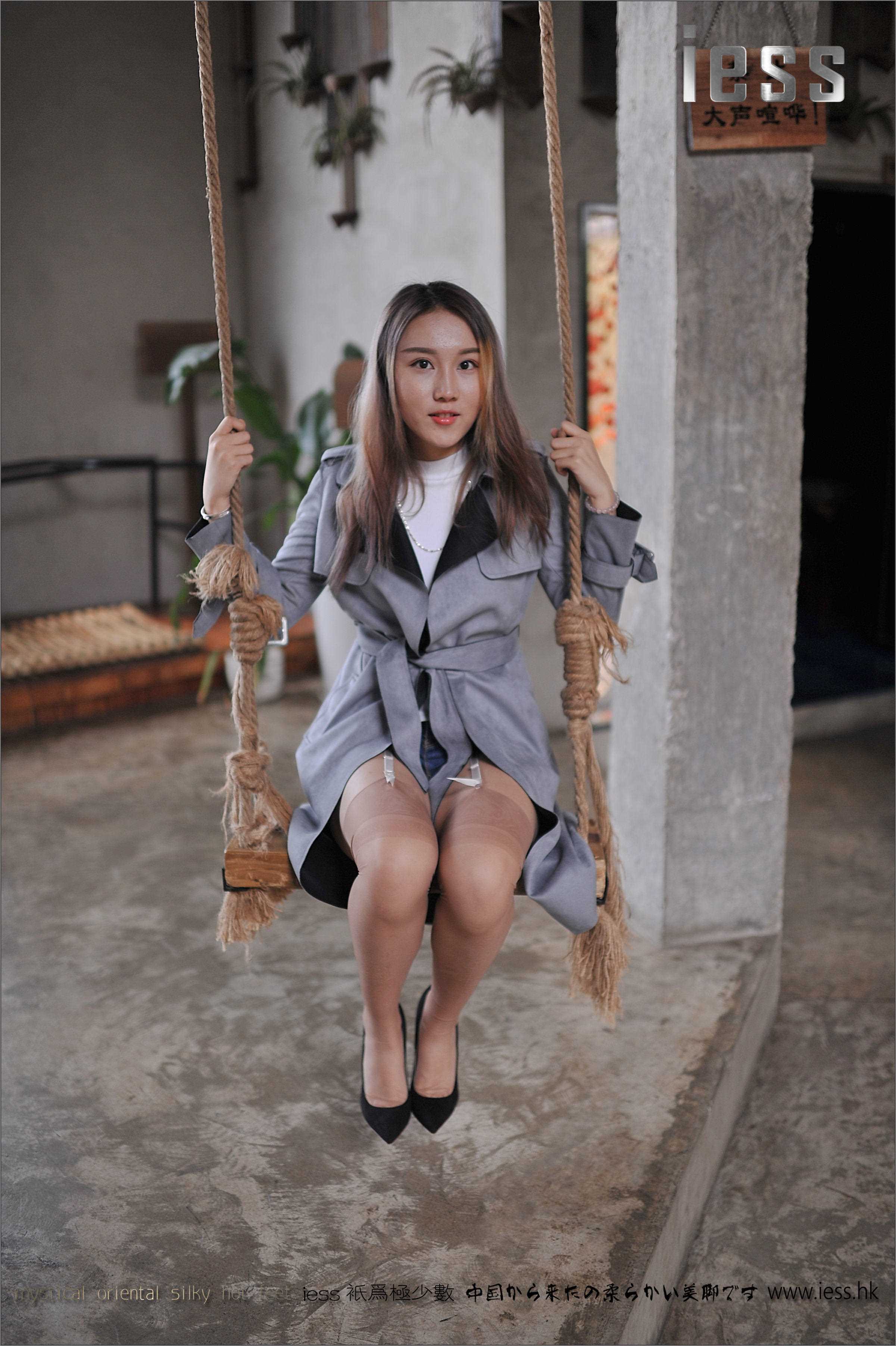 China Beauty Legs and feet 152