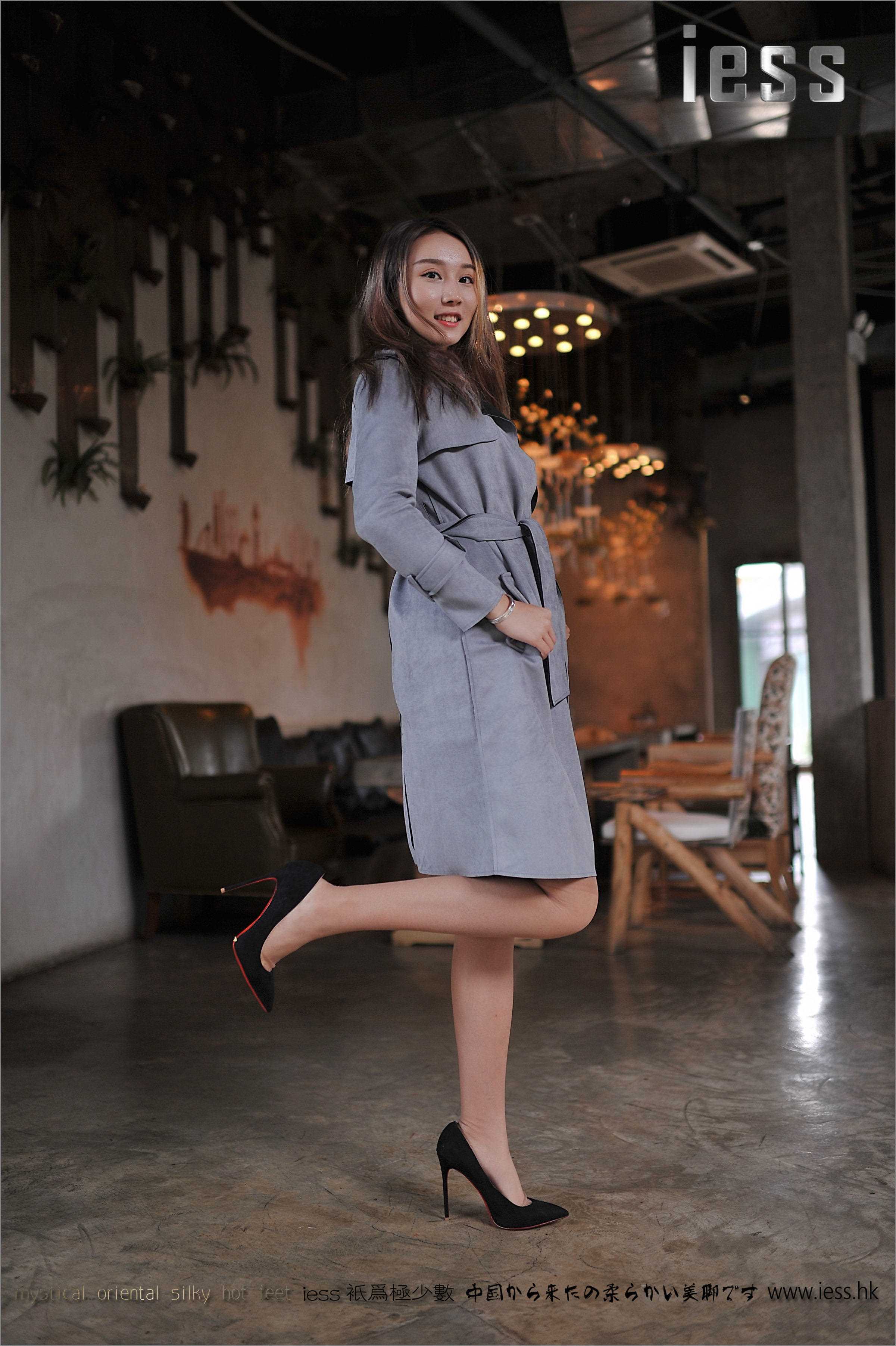 China Beauty Legs and feet 152