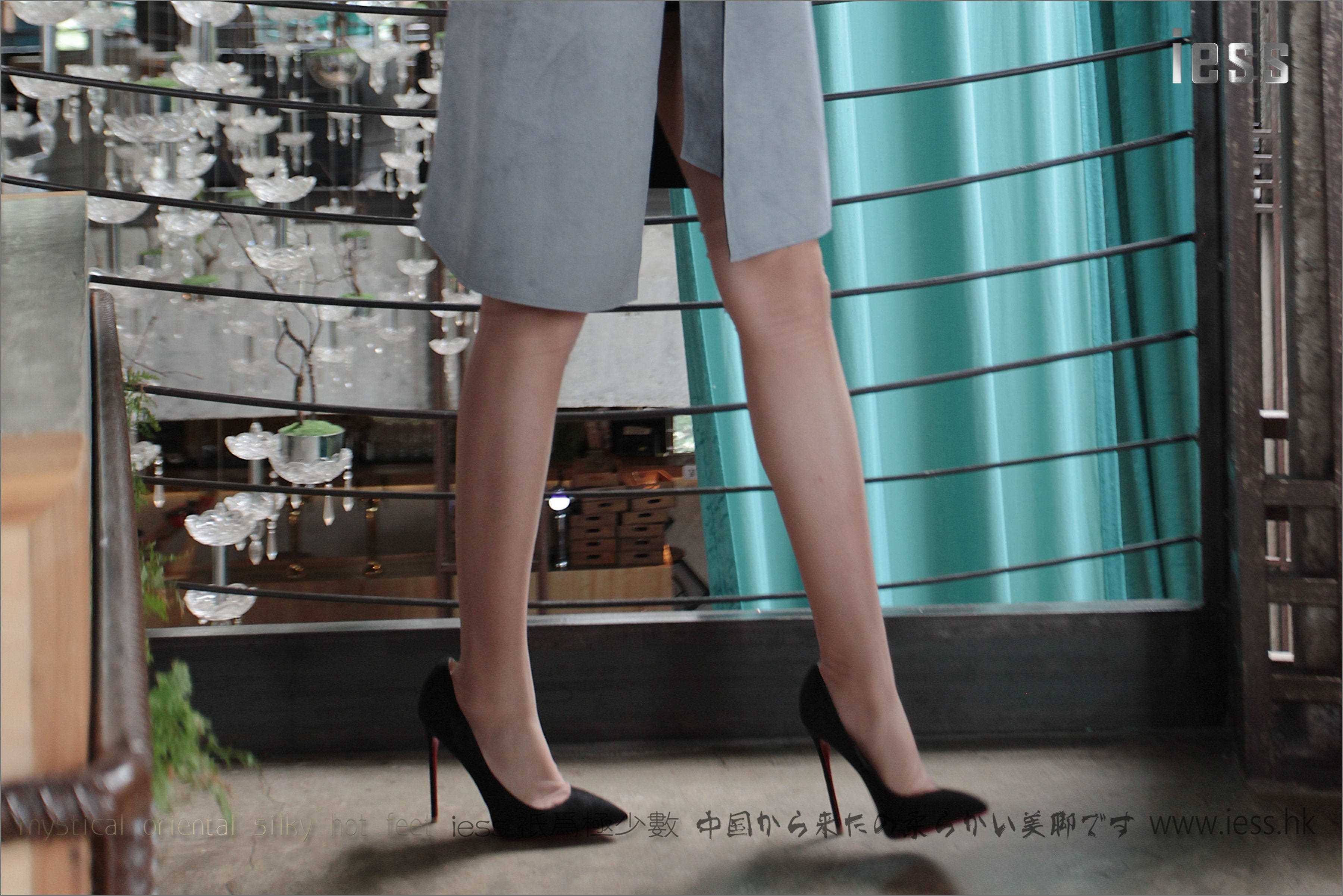 China Beauty Legs and feet 152