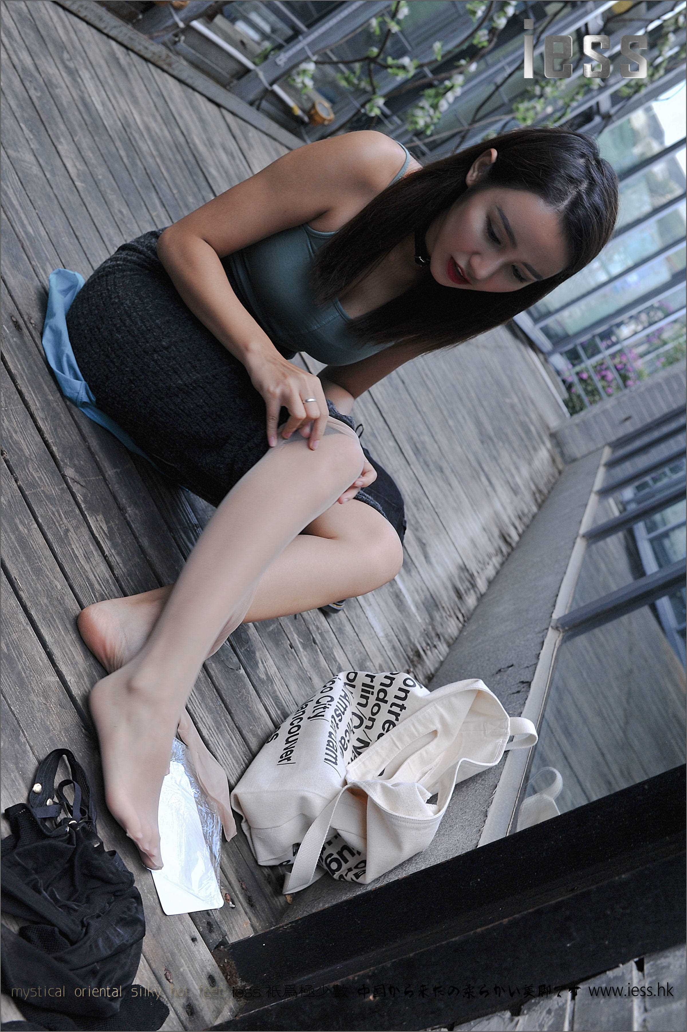 China Beauty Legs and feet 153