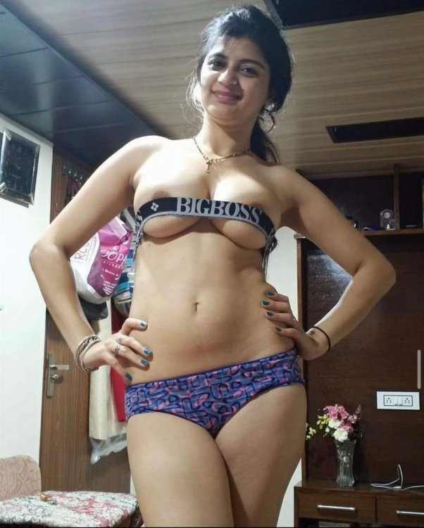 Desi cute bhabhi pics