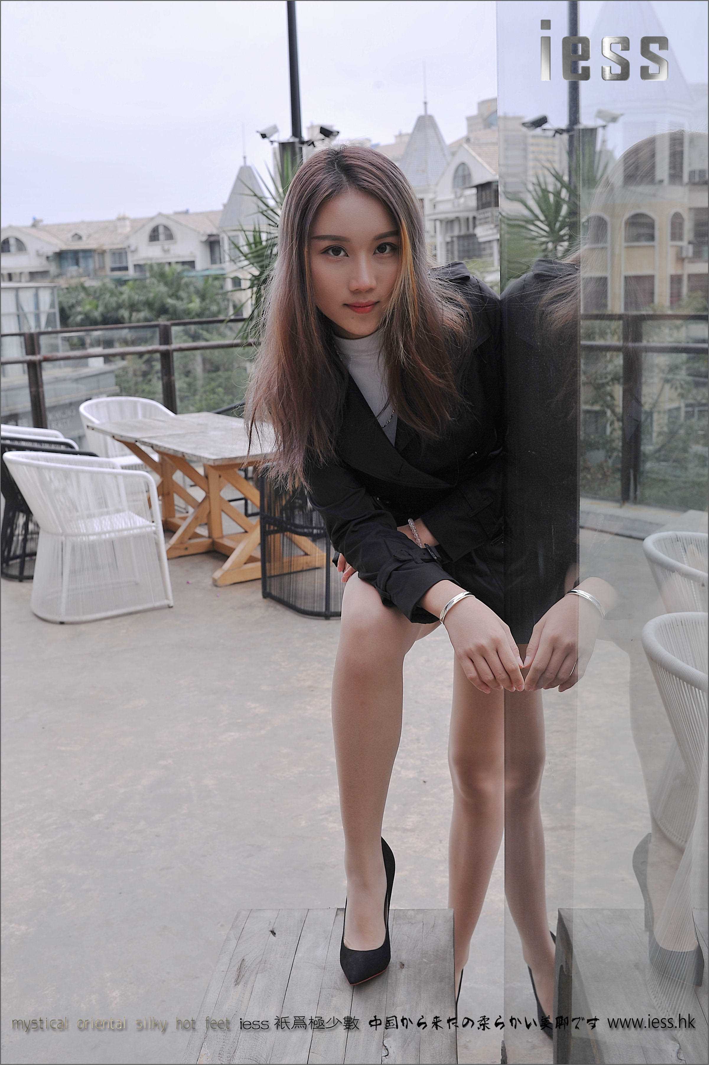 China Beauty Legs and feet 156