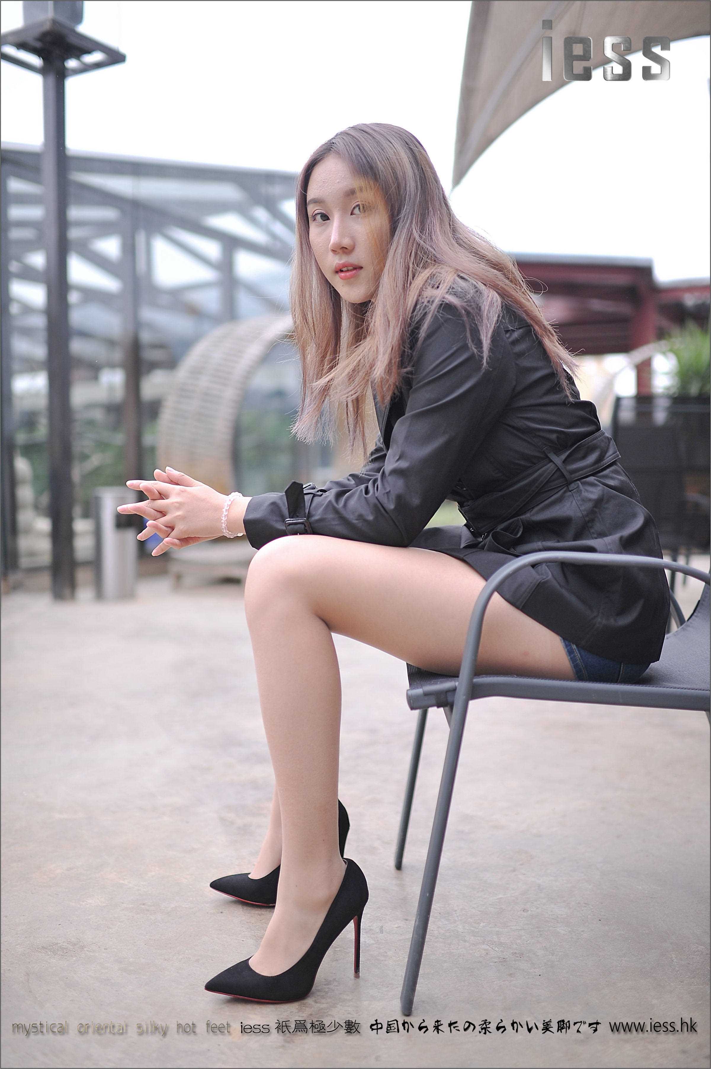 China Beauty Legs and feet 156