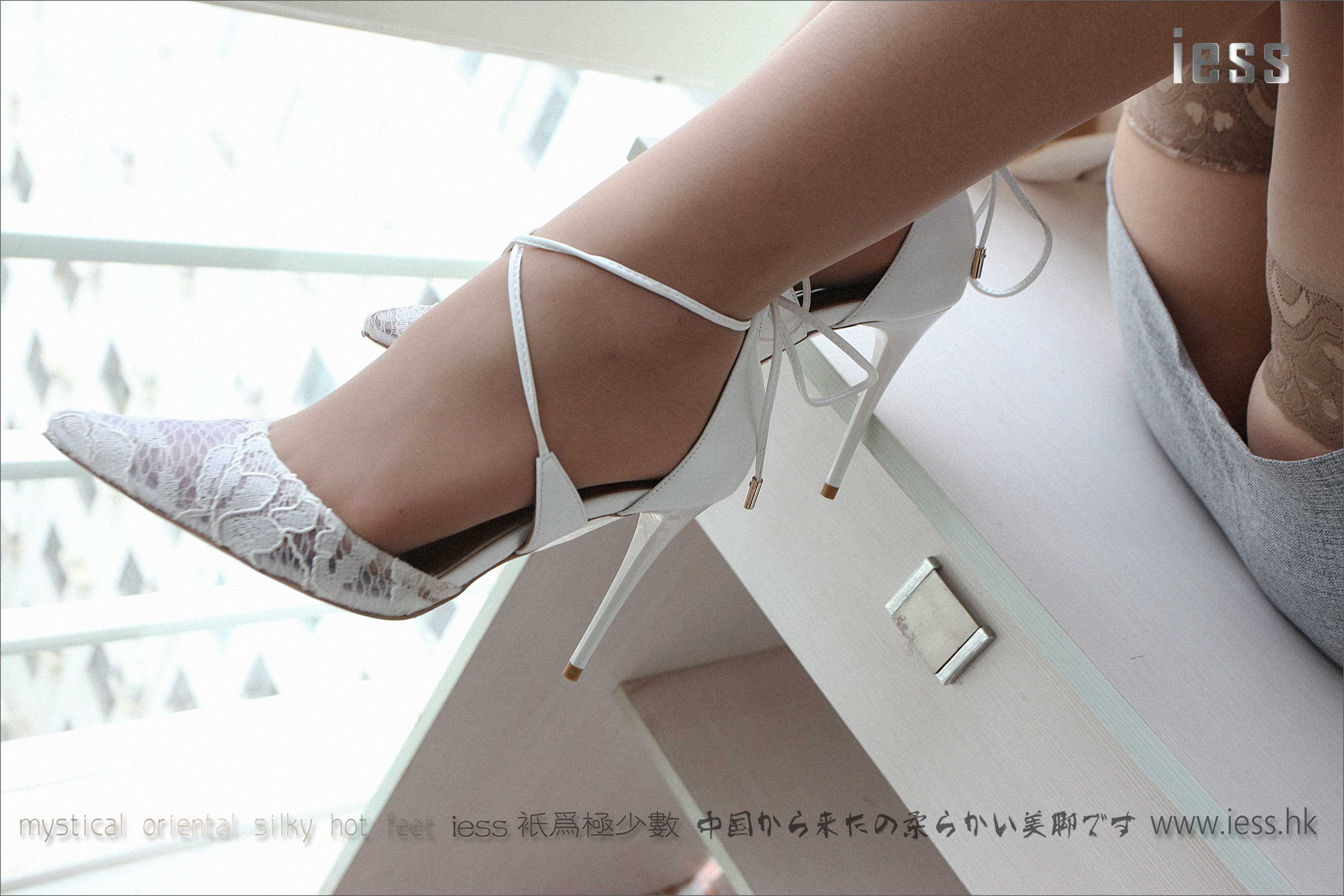 China Beauty Legs and feet 157