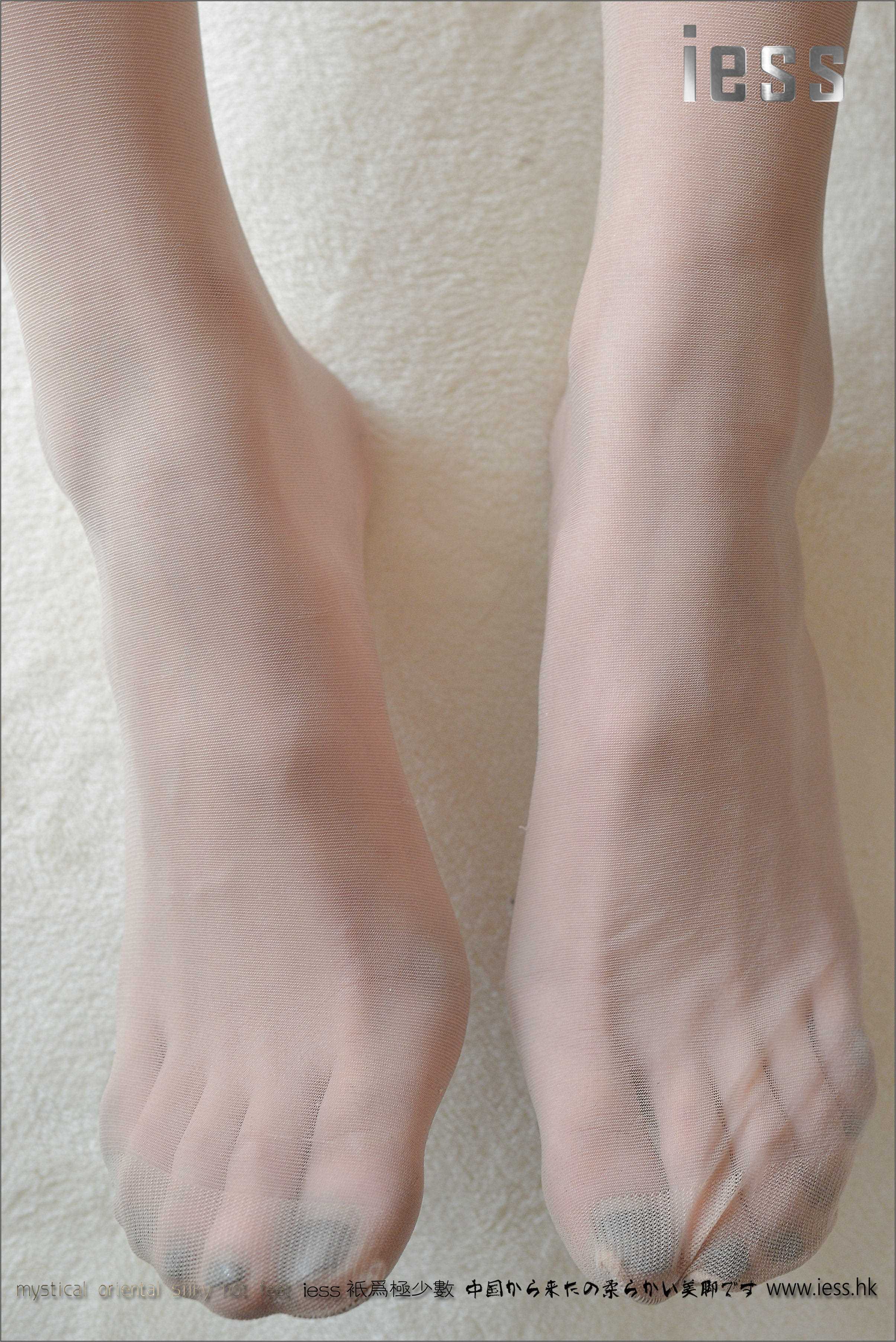 China Beauty Legs and feet 159