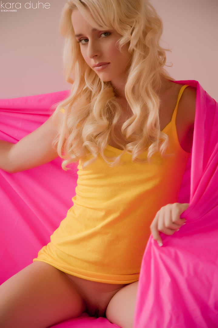 Katy D opens her vagina 6