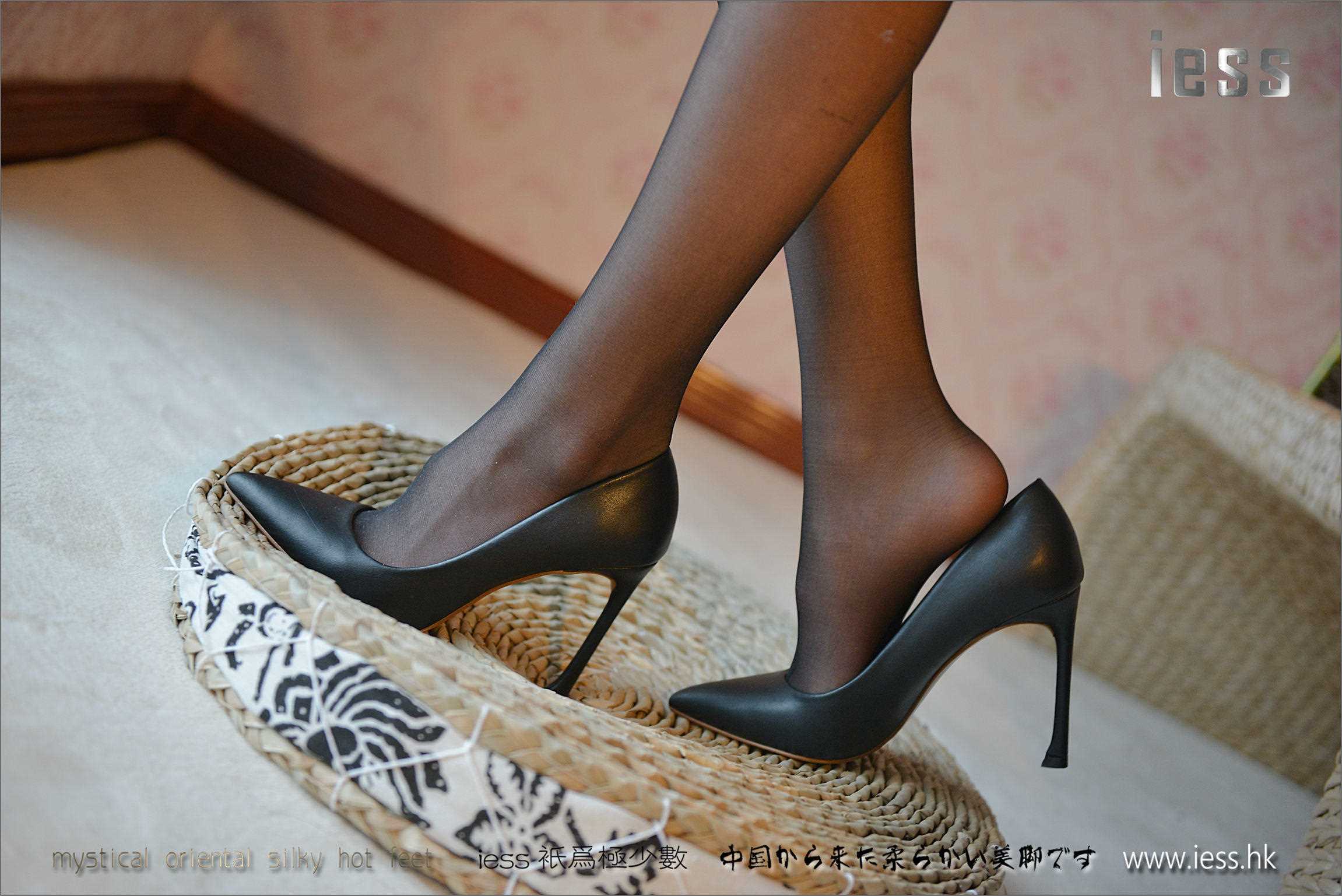 China Beauty Legs and feet 176