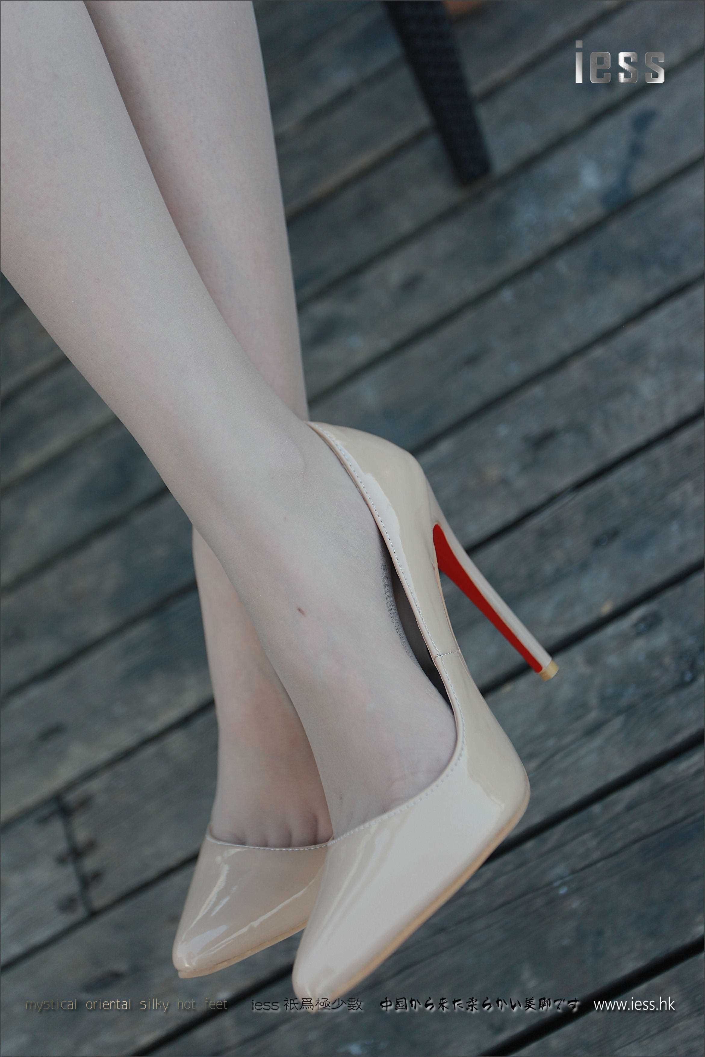 China Beauty Legs and feet 178