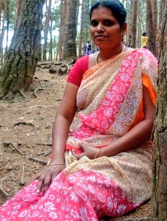 Village mature women showing nude boobs n pussy