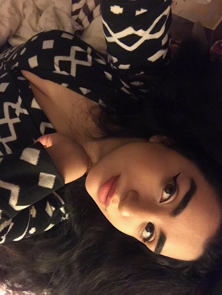 Beauty nri showing nude in hotel room