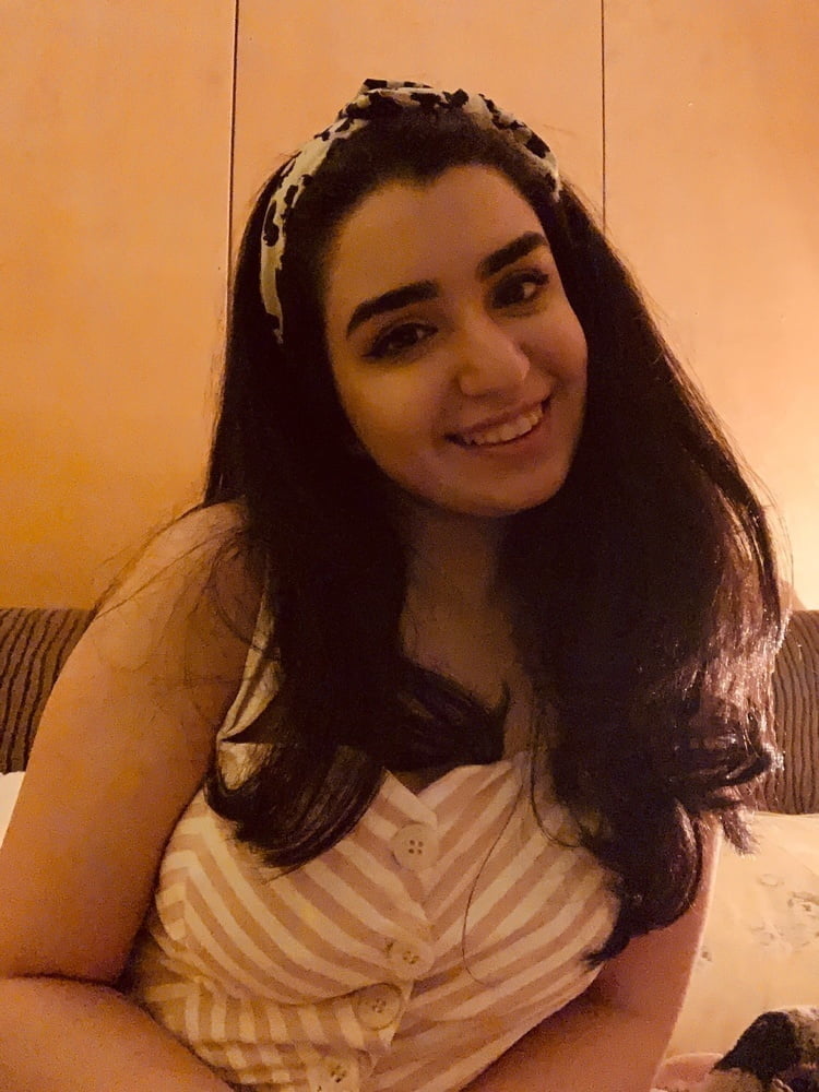 Beauty nri showing nude in hotel room