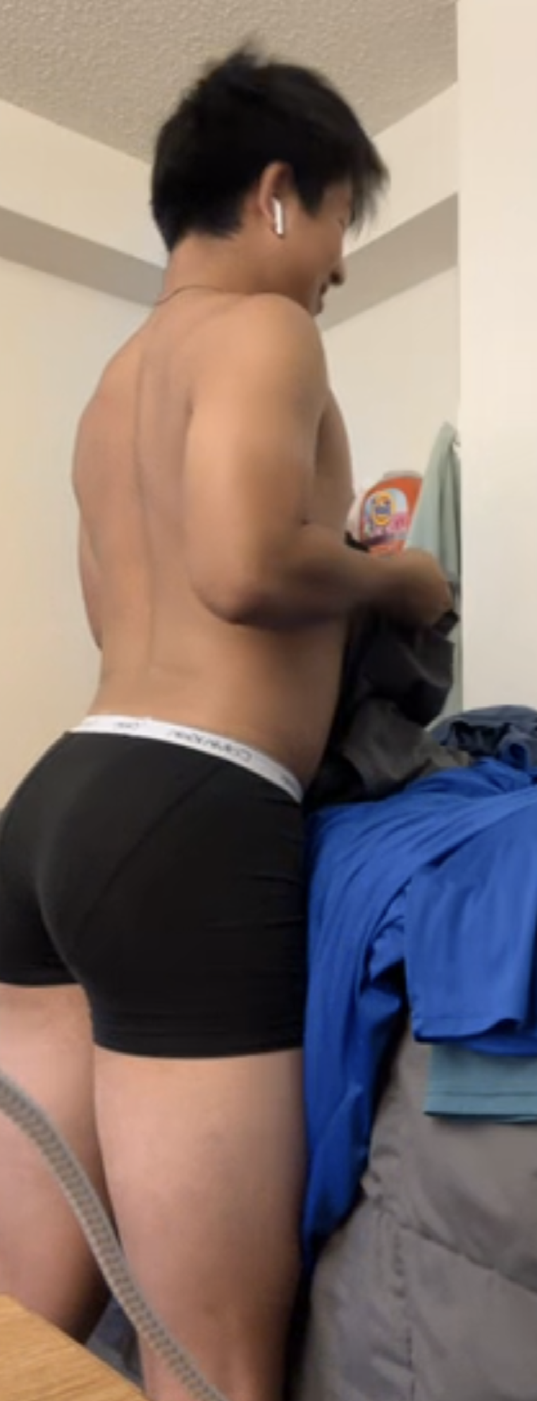 ASIAN HORNY FURRY RICE GRAIN GAY ASS